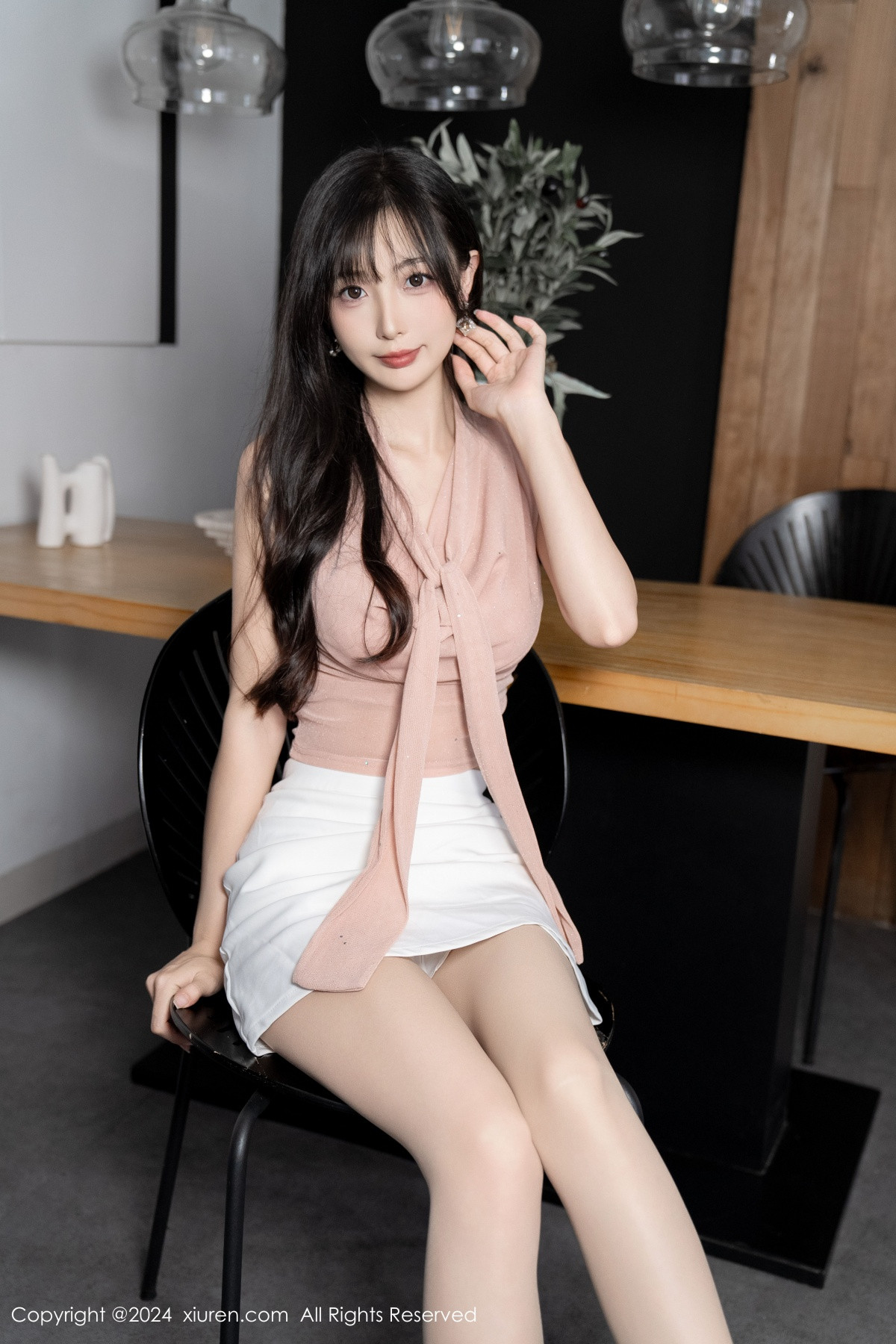 [秀人网] 2024.08.07 No.8980 林星阑 丝袜美腿  第15张