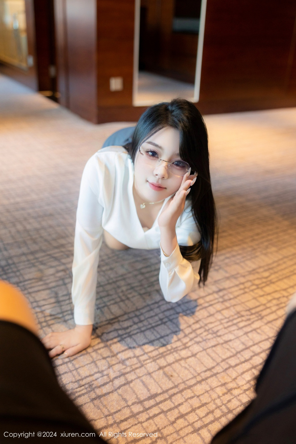 [秀人网] 2024.08.09 No.8989 麦田 丝袜美腿  第28张