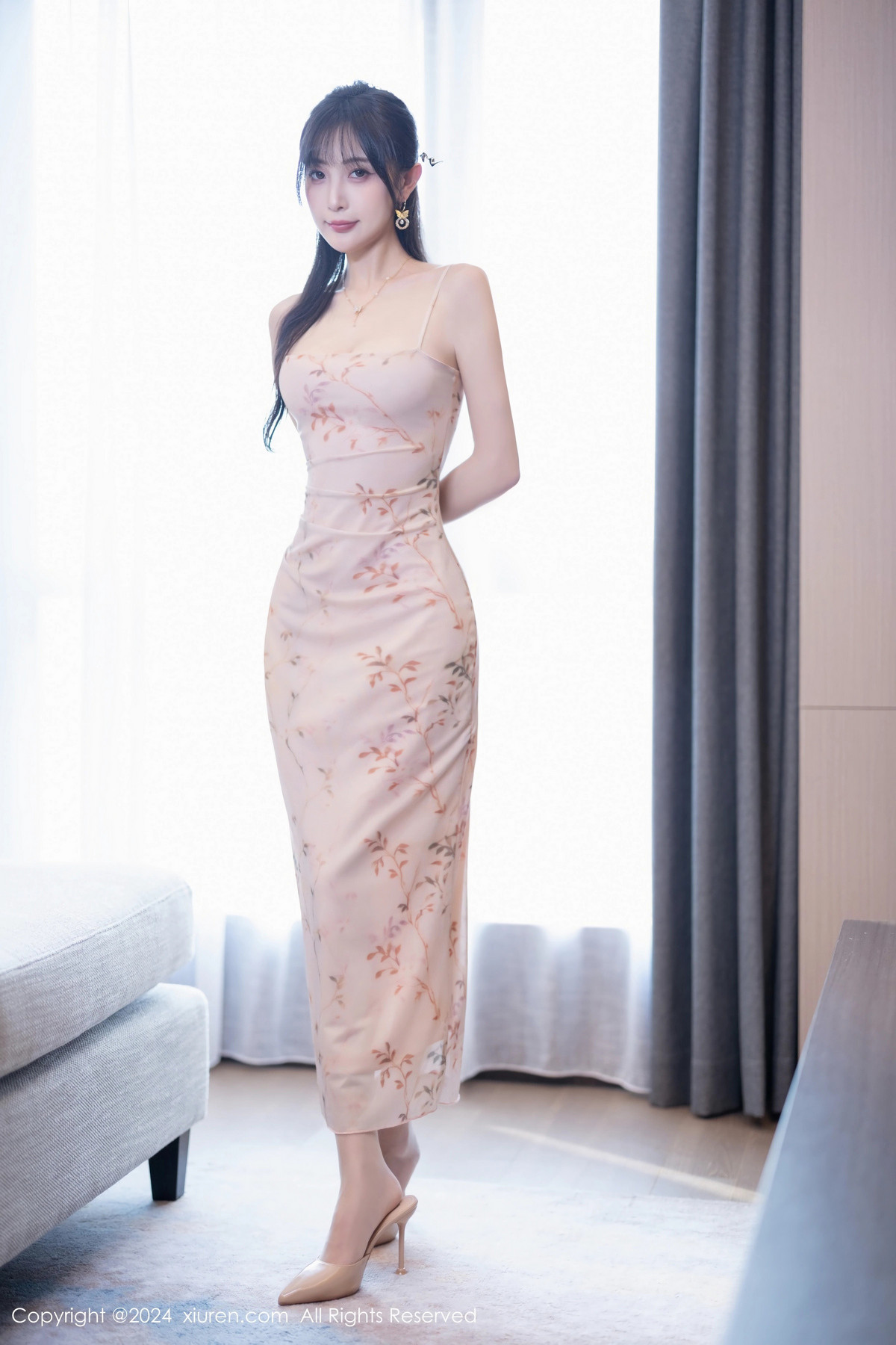 [秀人网] 2024.06.11 No.8682 林星阑 丝袜美腿  第2张