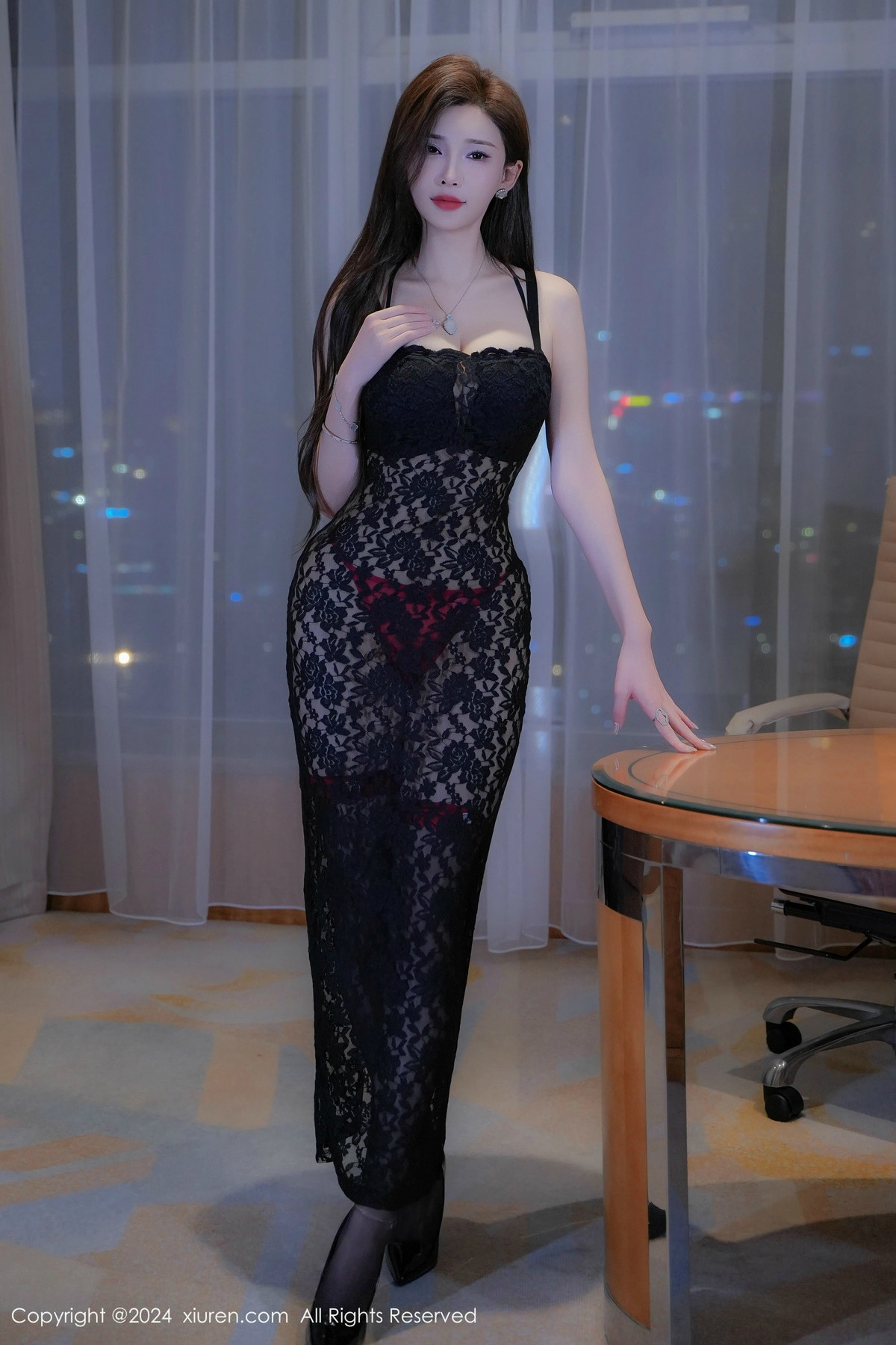 [秀人网] 2024.11.07 No.9411 Carol周妍希X 黑丝美腿  第9张