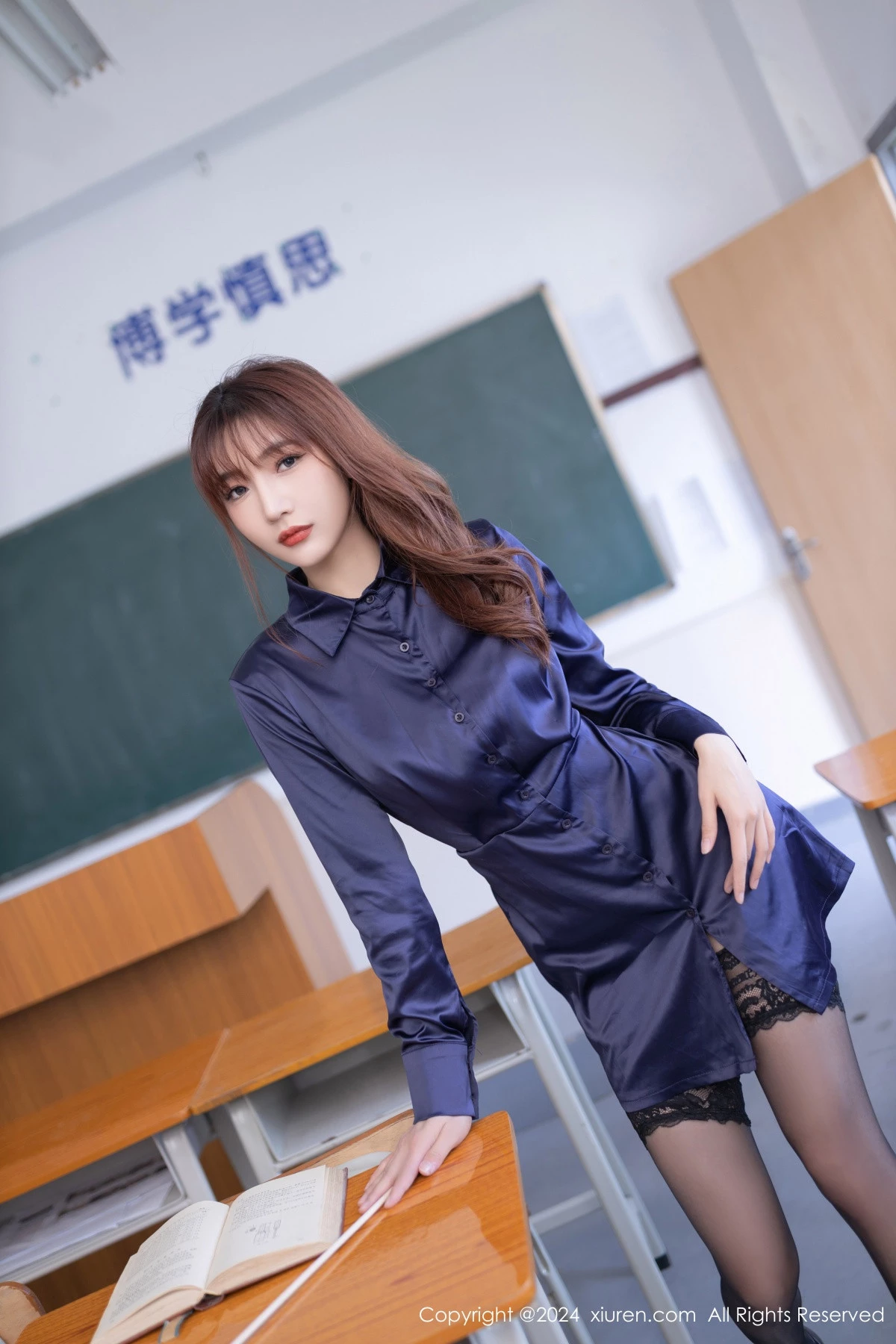 [秀人网] 2024.03.28 No.8309 陆萱萱 黑丝美腿  第21张