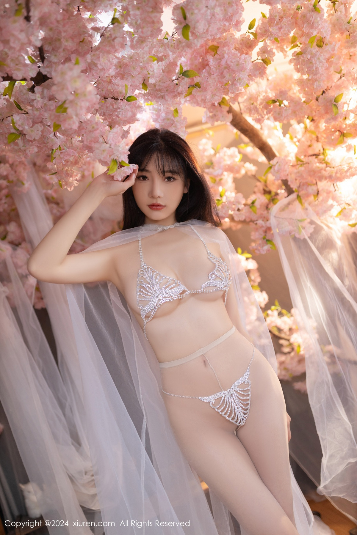 [秀人网] 2024.07.04 No.8807 陆萱萱 性感美腿  第6张