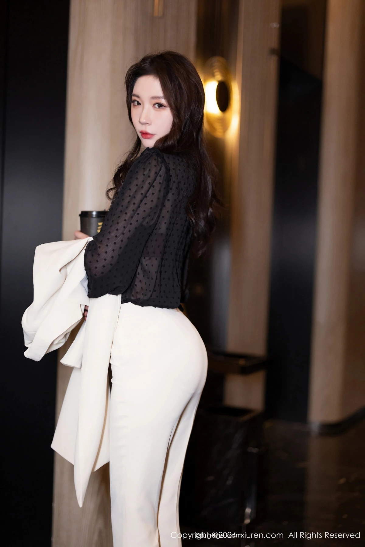 [秀人网] 2024.04.08 No.8354 梦心玥 丝袜美腿  第14张