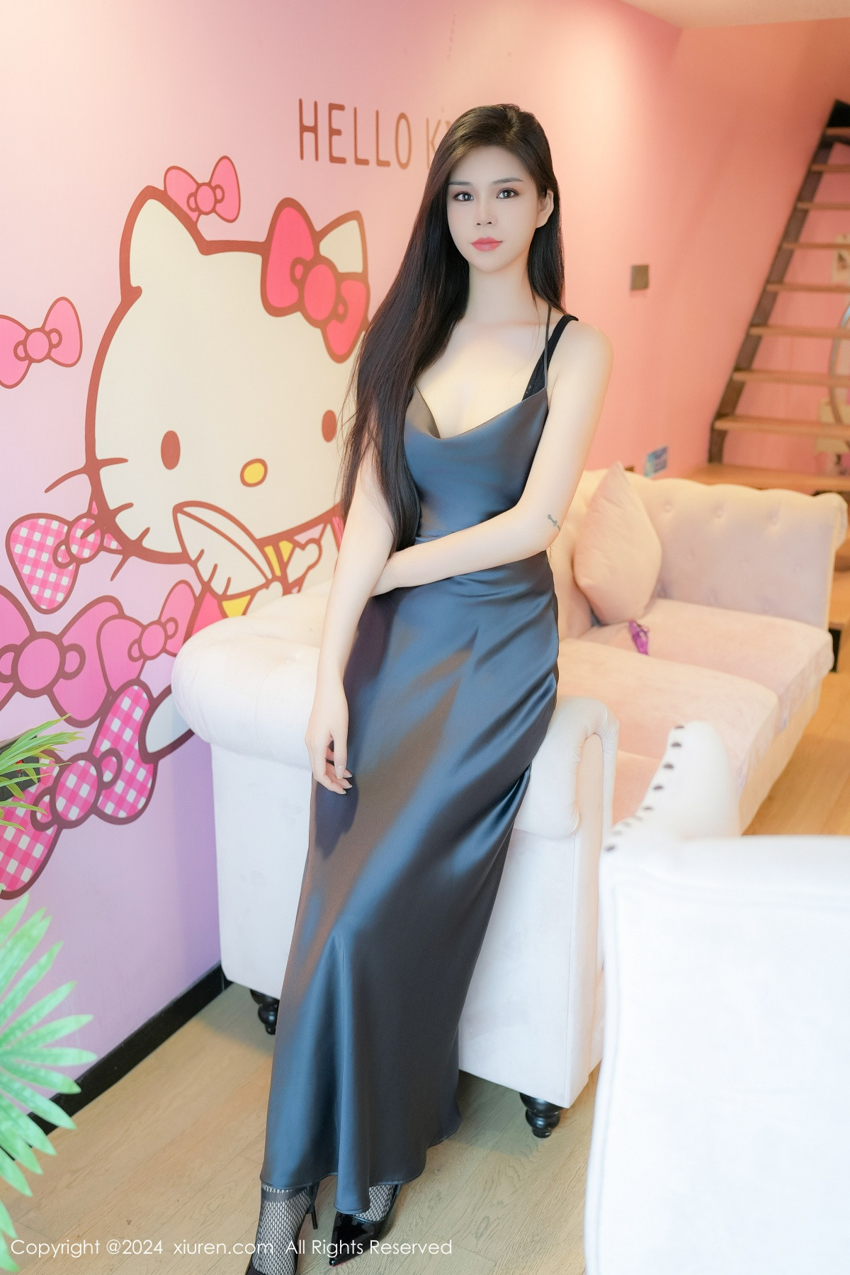 [秀人网] 2024.07.03 No.8795 雪糕CiCi 黑丝美腿  第8张
