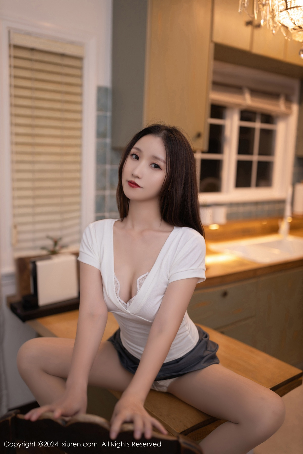 [秀人网] 2024.10.23 No.9335 杏子Yada 丝袜美腿  第24张