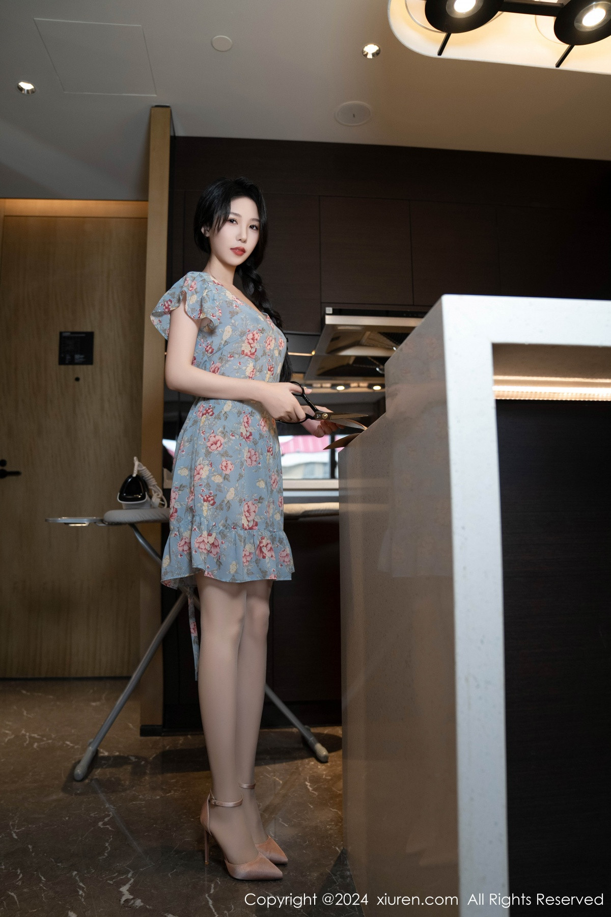 [秀人网] 2024.06.14 No.8704 利世 丝袜美腿  第13张