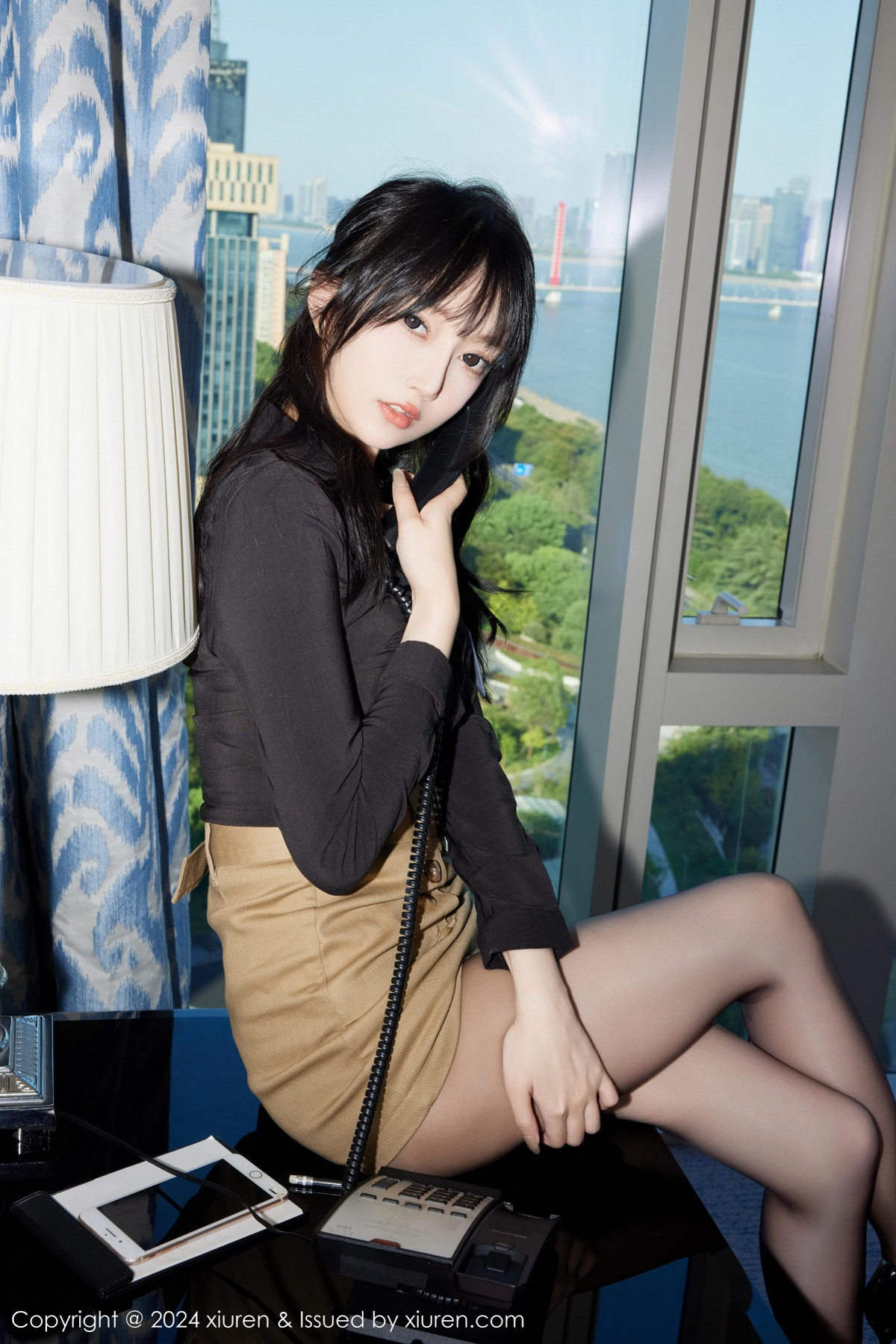 [秀人网] 2024.10.18 No.9309 玥儿玥er 短裙黑丝  第34张