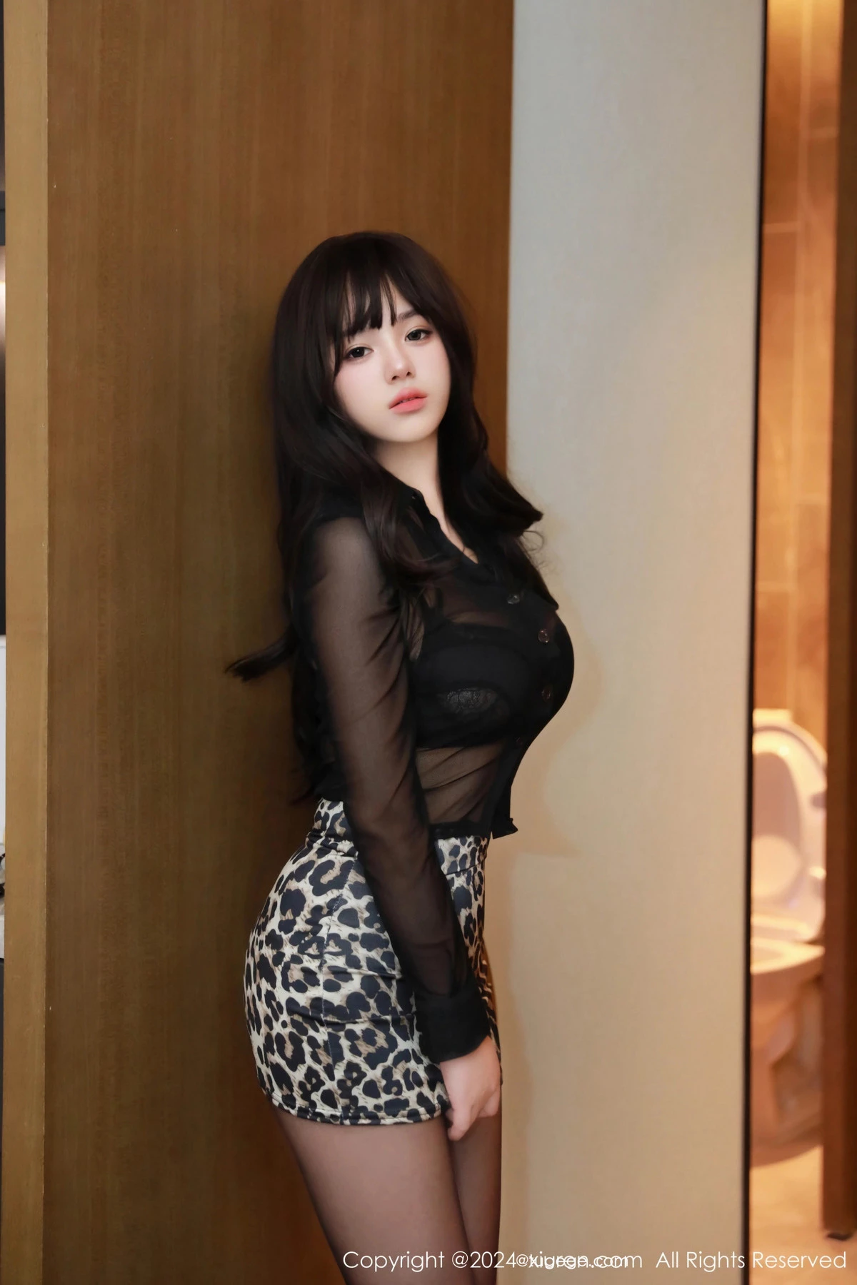 [秀人网] 2024.04.03 No.8339 金小依 黑丝美腿  第6张