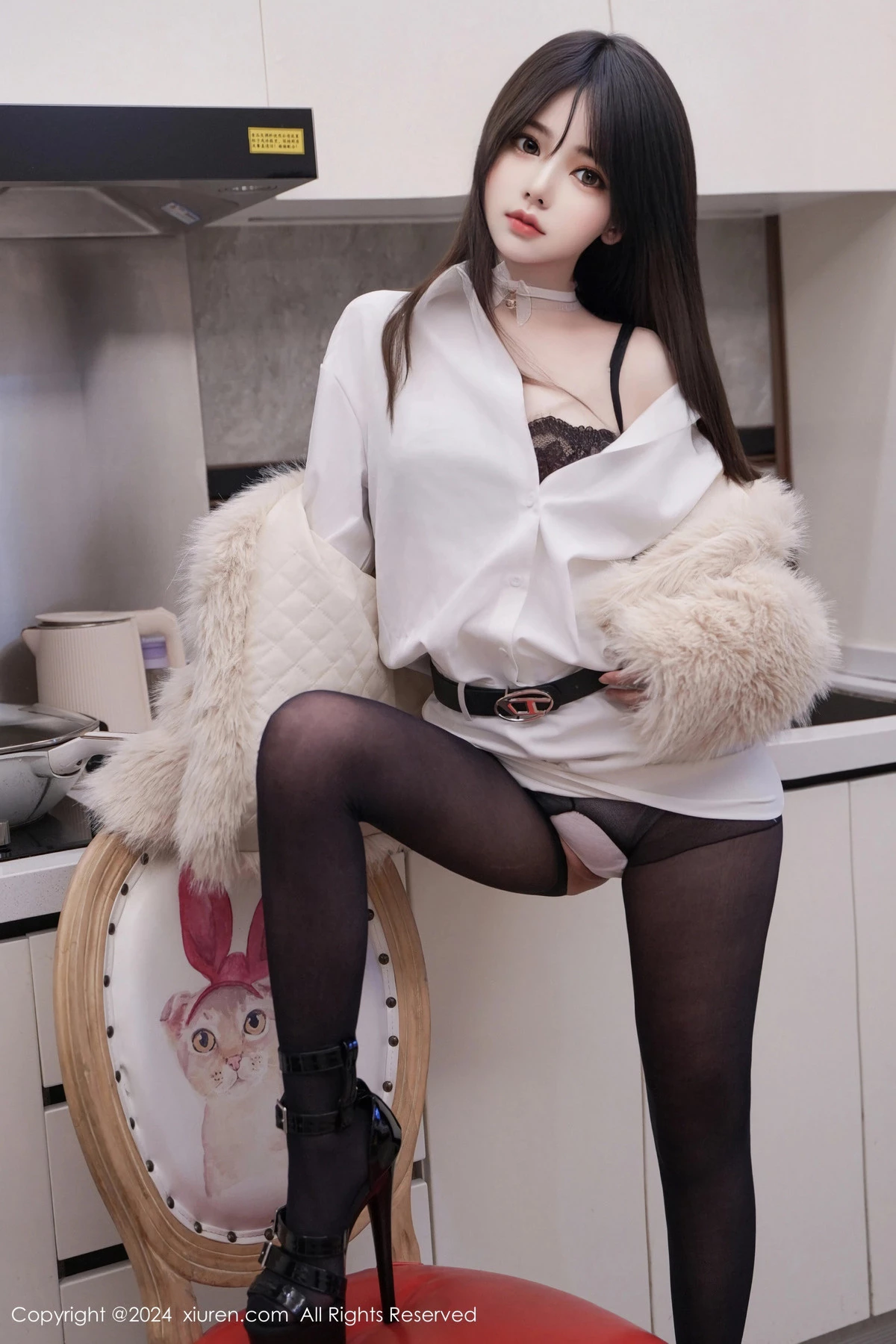 [秀人网] 2024.04.22 No.8429 林月月 美腿黑丝  第1张