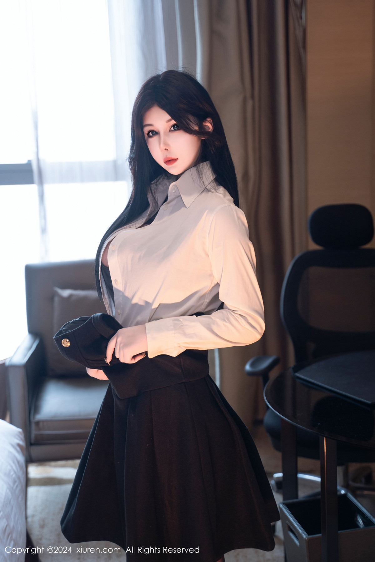 [秀人网] 2024.09.03 No.9106 陈芊儿 黑丝美腿  第13张