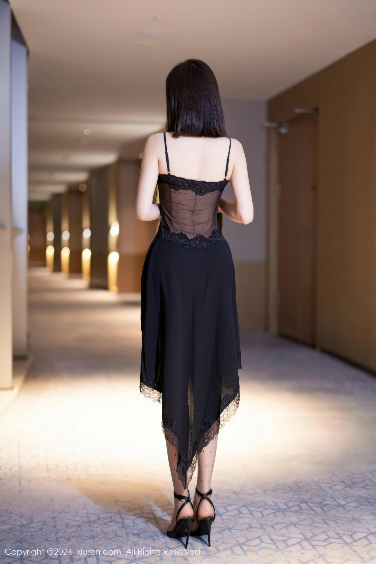 [秀人网] 2024.10.24 No.9339 徐莉芝Booty美腿黑丝  第10张