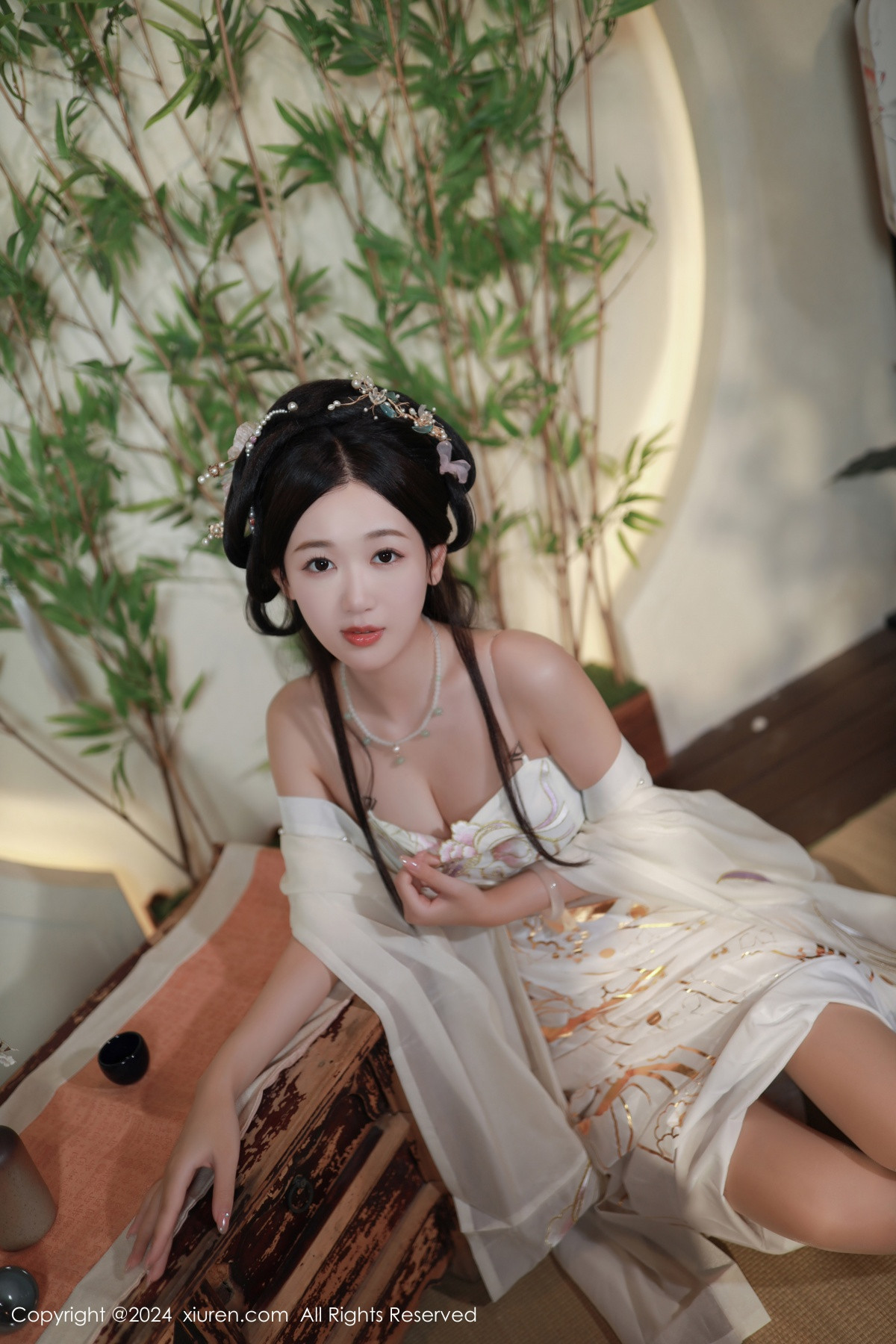 [秀人网] 2024.07.22 No.8898 唐安琪 丝袜美腿  第15张