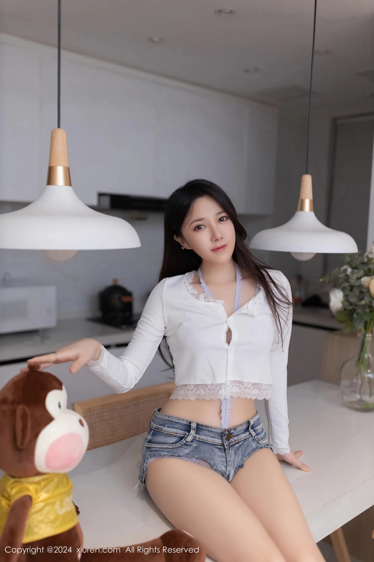 [秀人网] 2024.05.31 No.8639 鱼子酱Fish 美腿性感  第11张