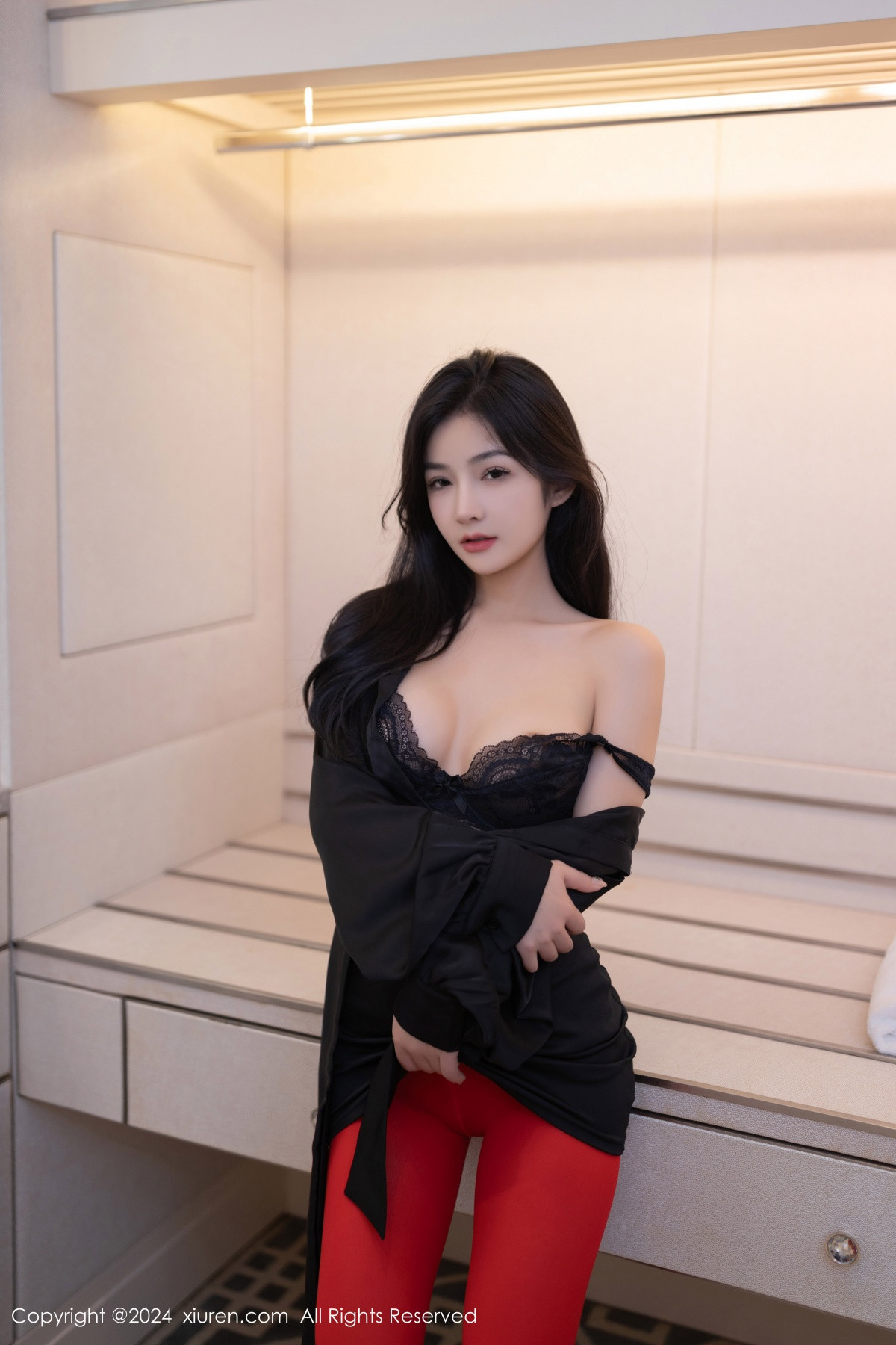 [秀人网] 2024.07.03 No.8801 谭小灵 丝袜美腿  第10张