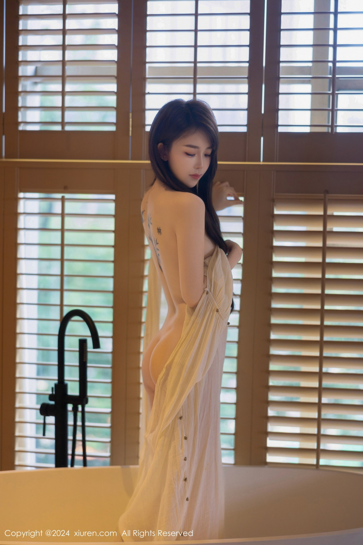 [秀人网] 2024.07.11 No.8842 夏竹 性感美腿  第27张