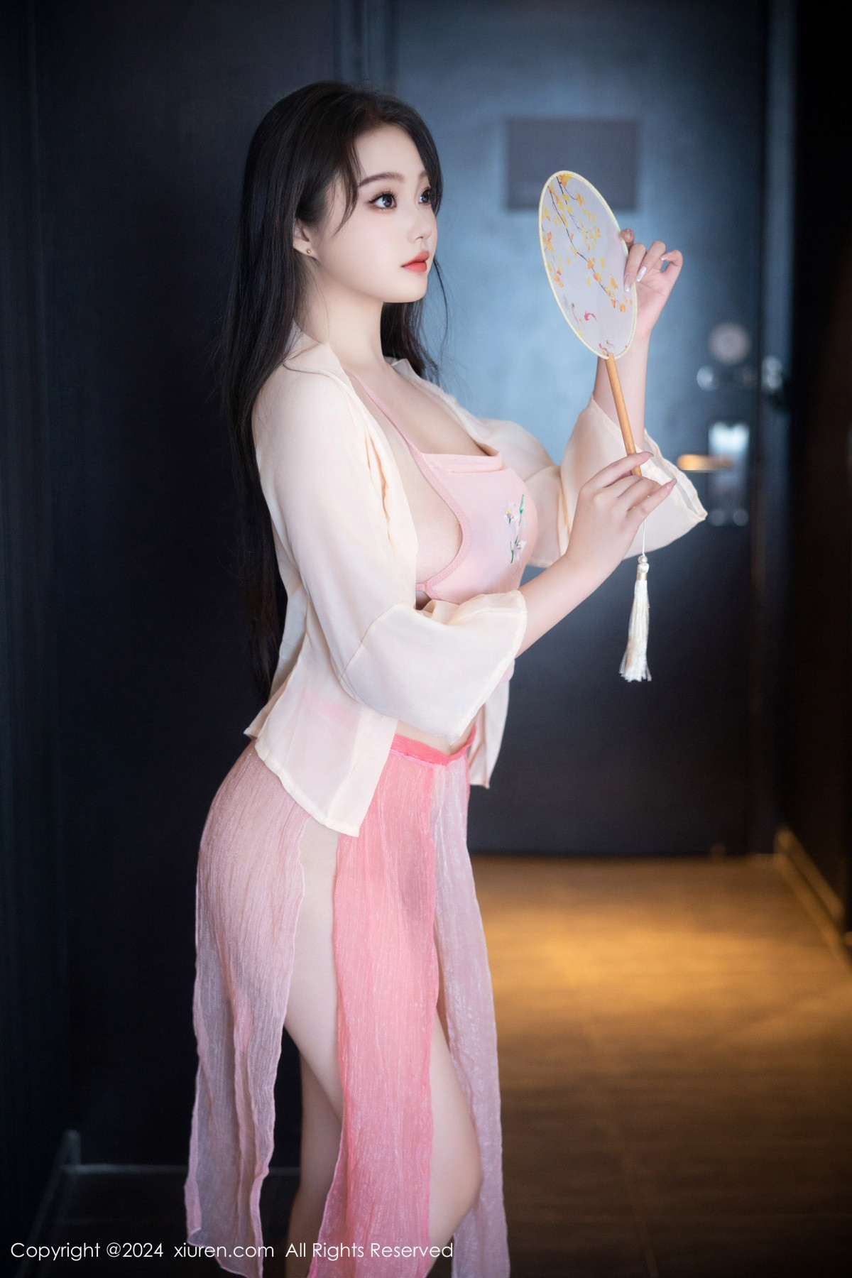 [秀人网] 2024.09.26 No.9211 潘多拉哦 美臀性感  第3张