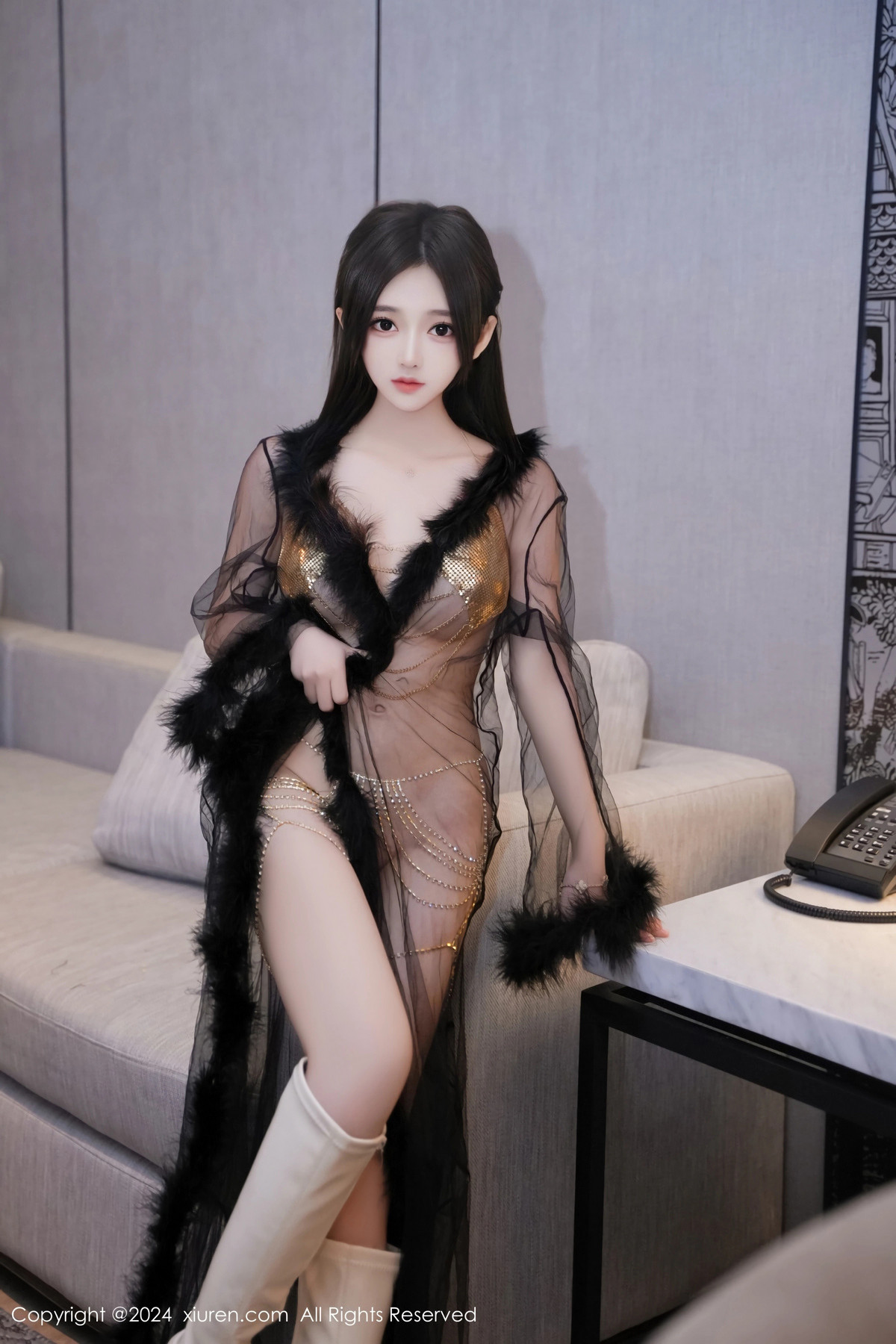[秀人网] 2024.06.12 No.8686 奶茶味的包子 美腿性感  第10张