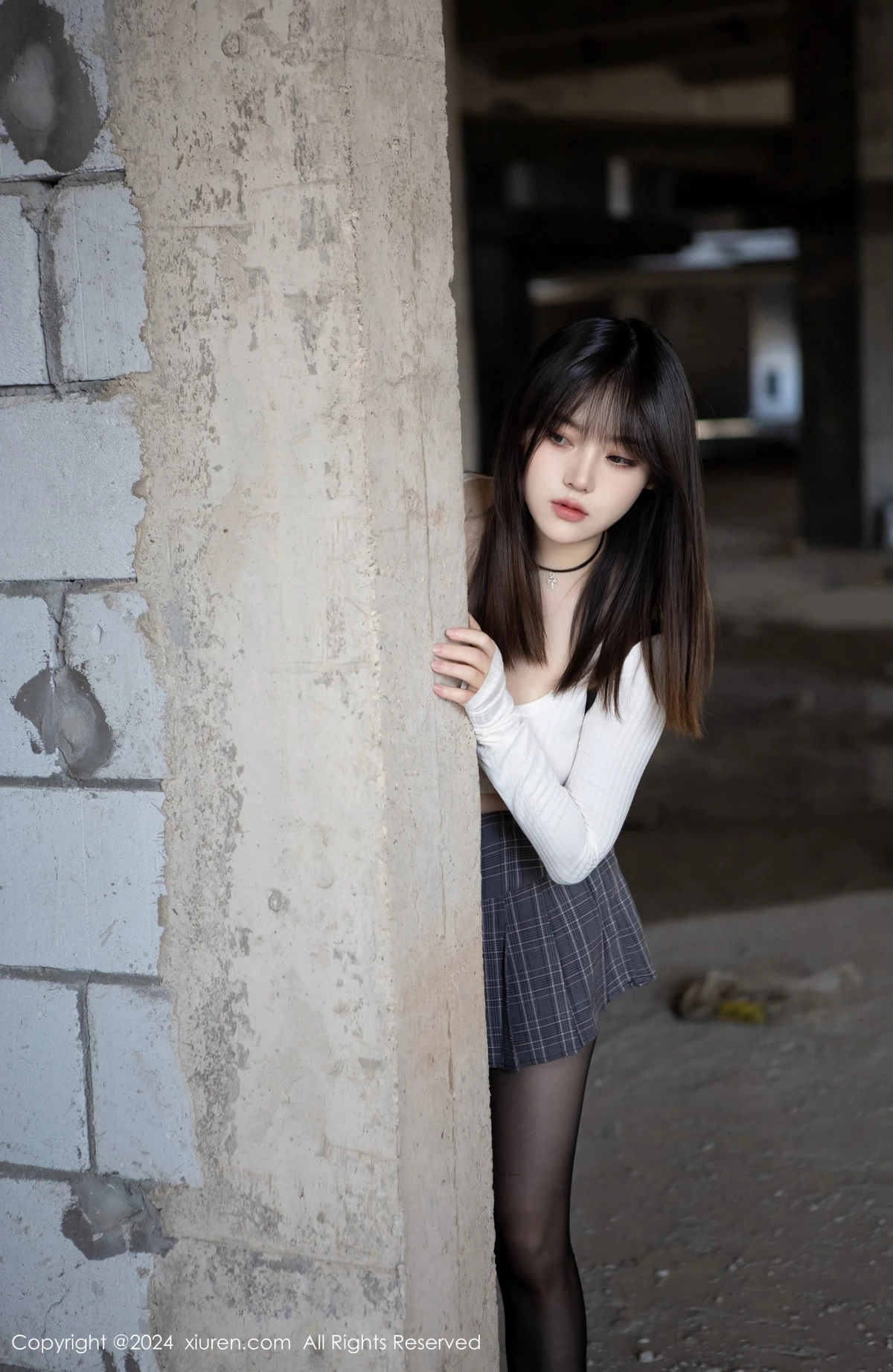 [秀人网] 2024.04.23 No.8439 豆瓣酱 美腿黑丝  第2张