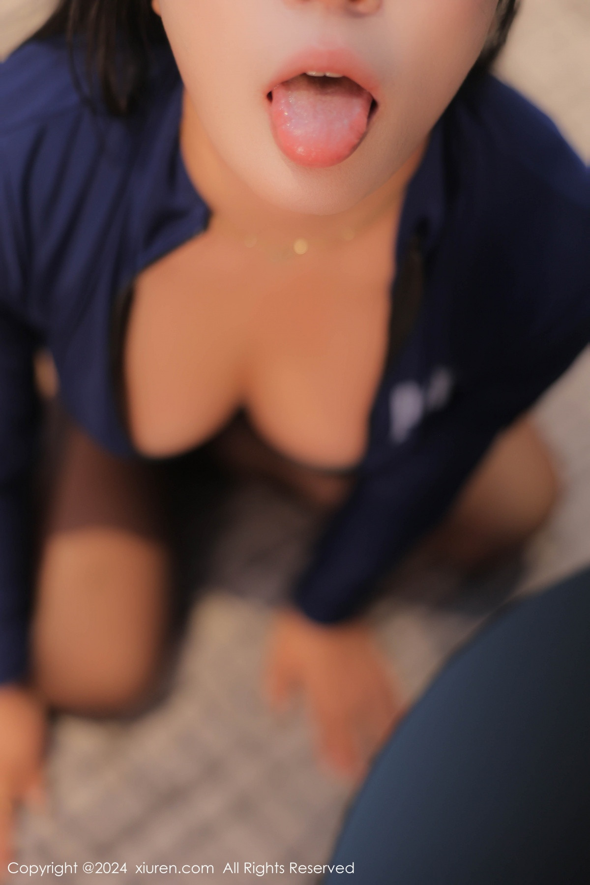 [秀人网] 2024.08.16 No.9022 麦田 黑丝美腿  第39张