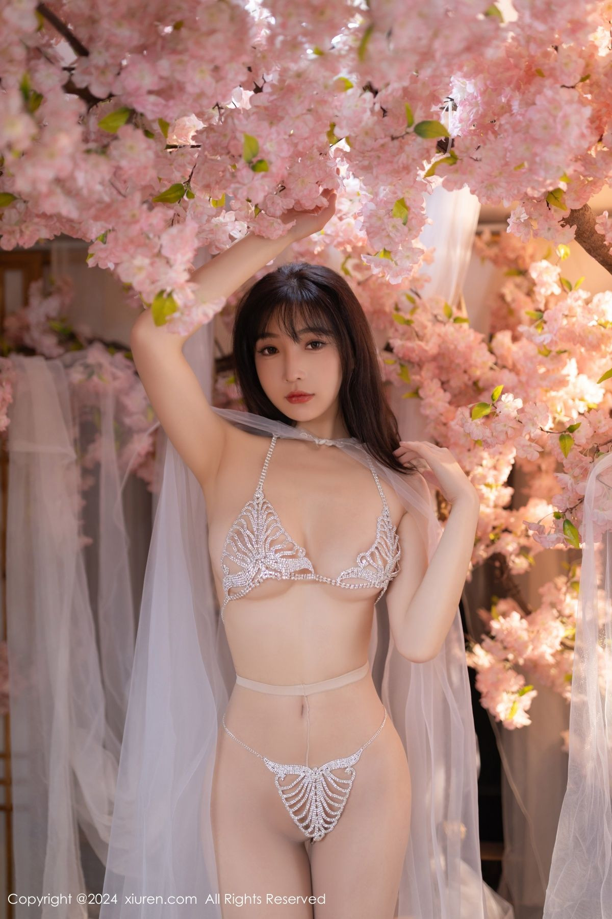 [秀人网] 2024.07.04 No.8807 陆萱萱 性感美腿  第7张