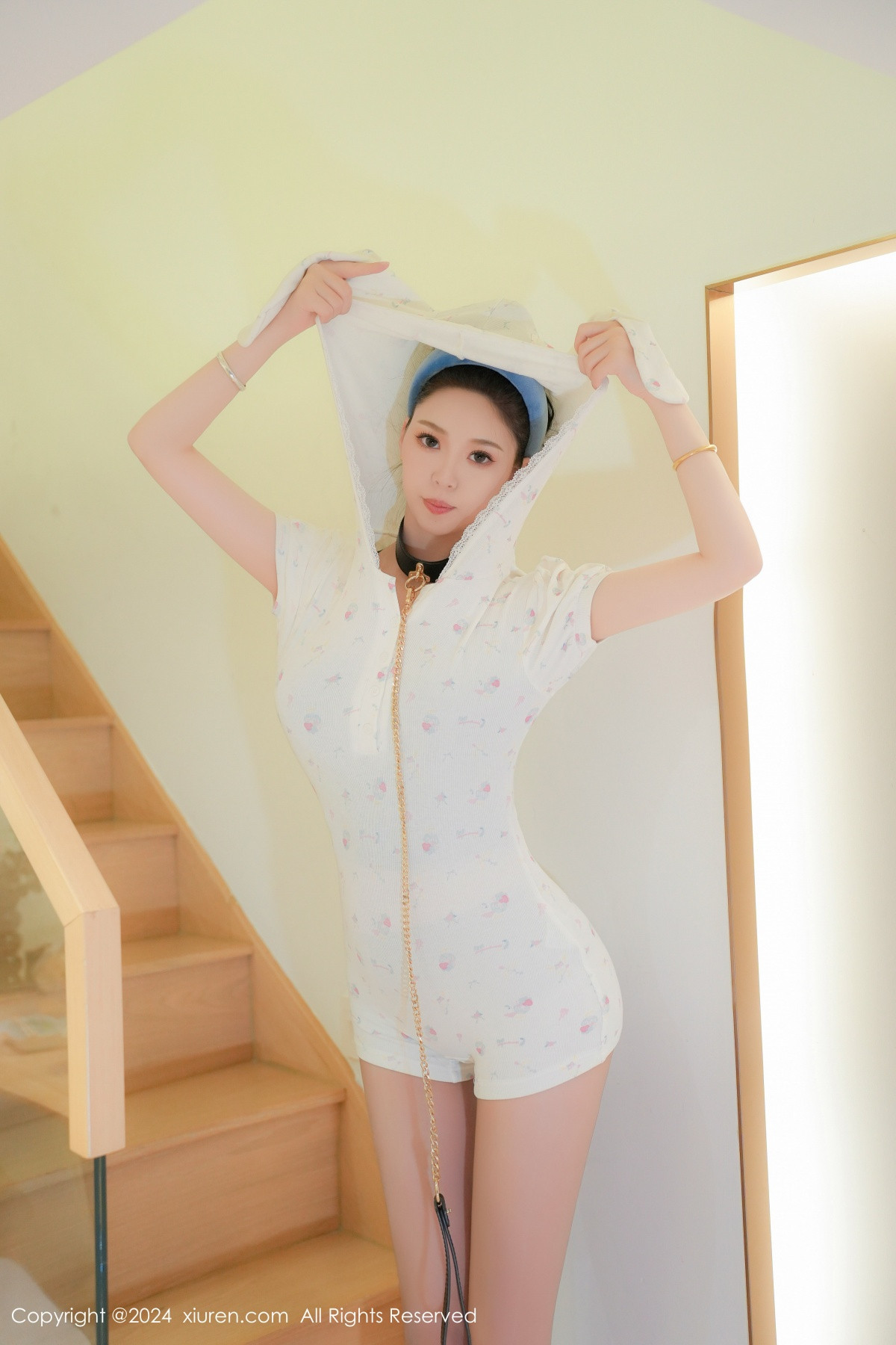 [秀人网] 2024.07.29 No.8930 小波多 丝袜美腿  第18张