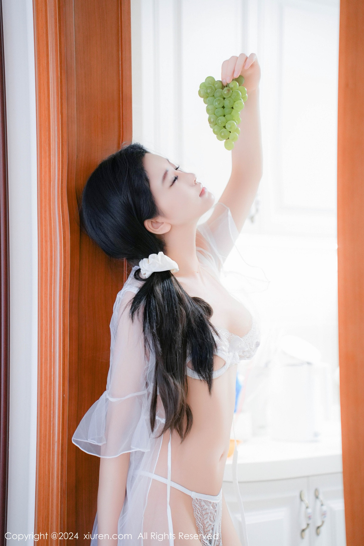 [秀人网] 2024.08.19 No.9031 于诺诺ise 新人美腿  第25张
