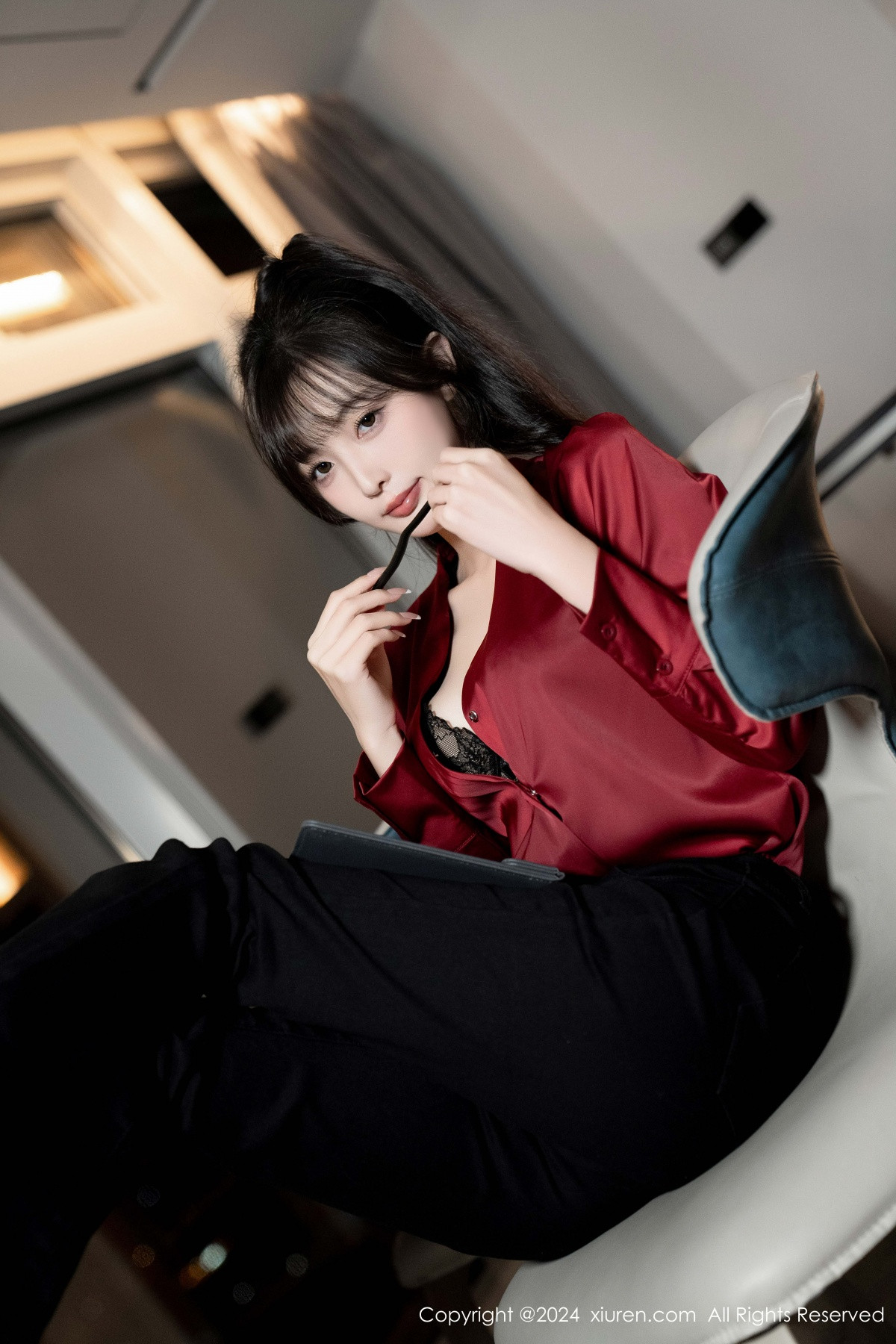 [秀人网] 2024.10.16 No.9299 林星阑 黑丝美腿  第26张