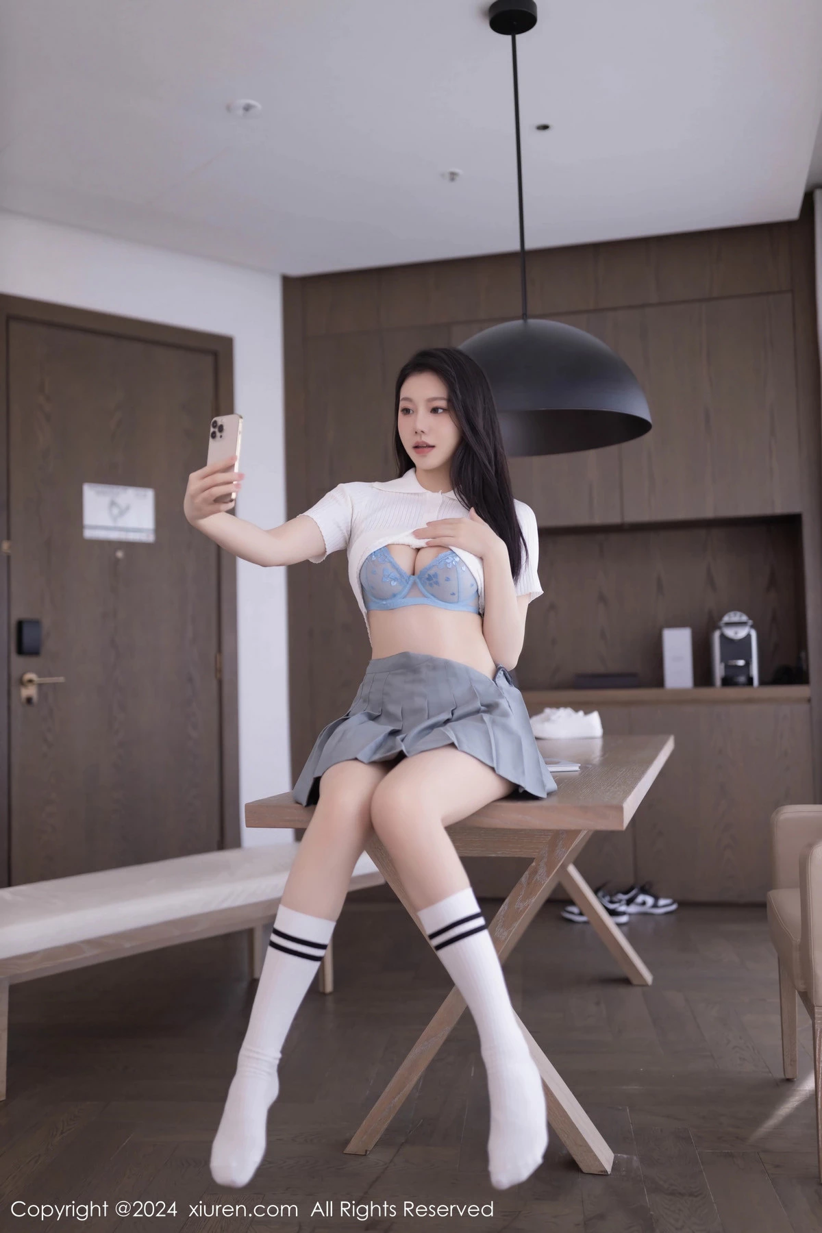 [秀人网] 2024.06.04 No.8649 安然anran 美腿短裙  第32张