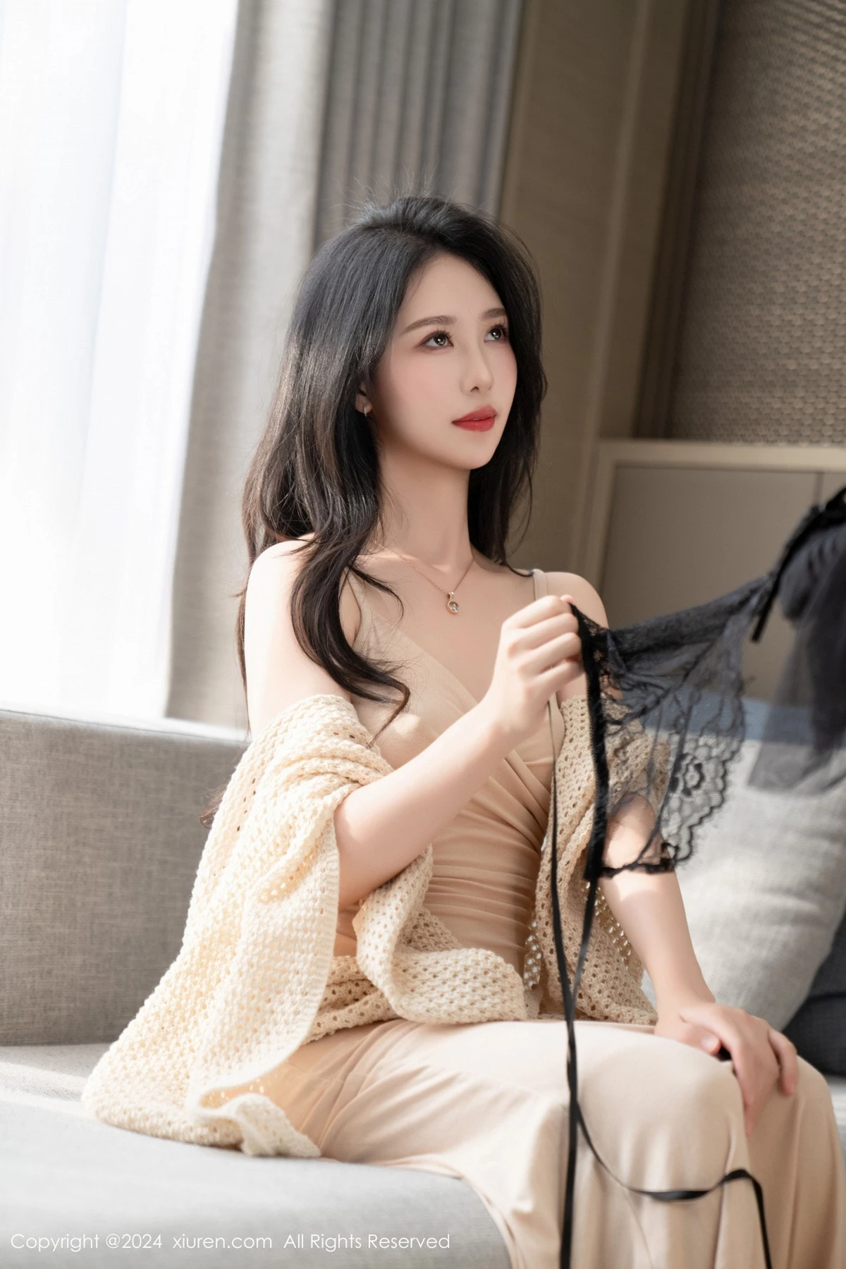 [秀人网] 2024.05.17 No.8559 利世 黑丝美腿  第30张
