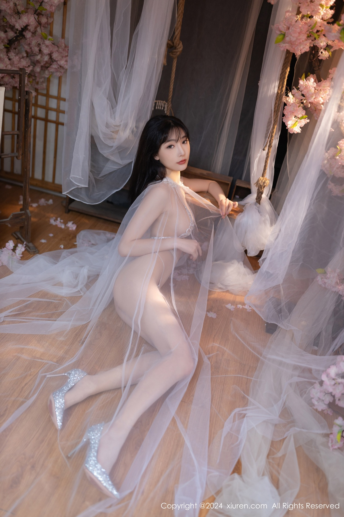 [秀人网] 2024.07.04 No.8807 陆萱萱 性感美腿  第13张
