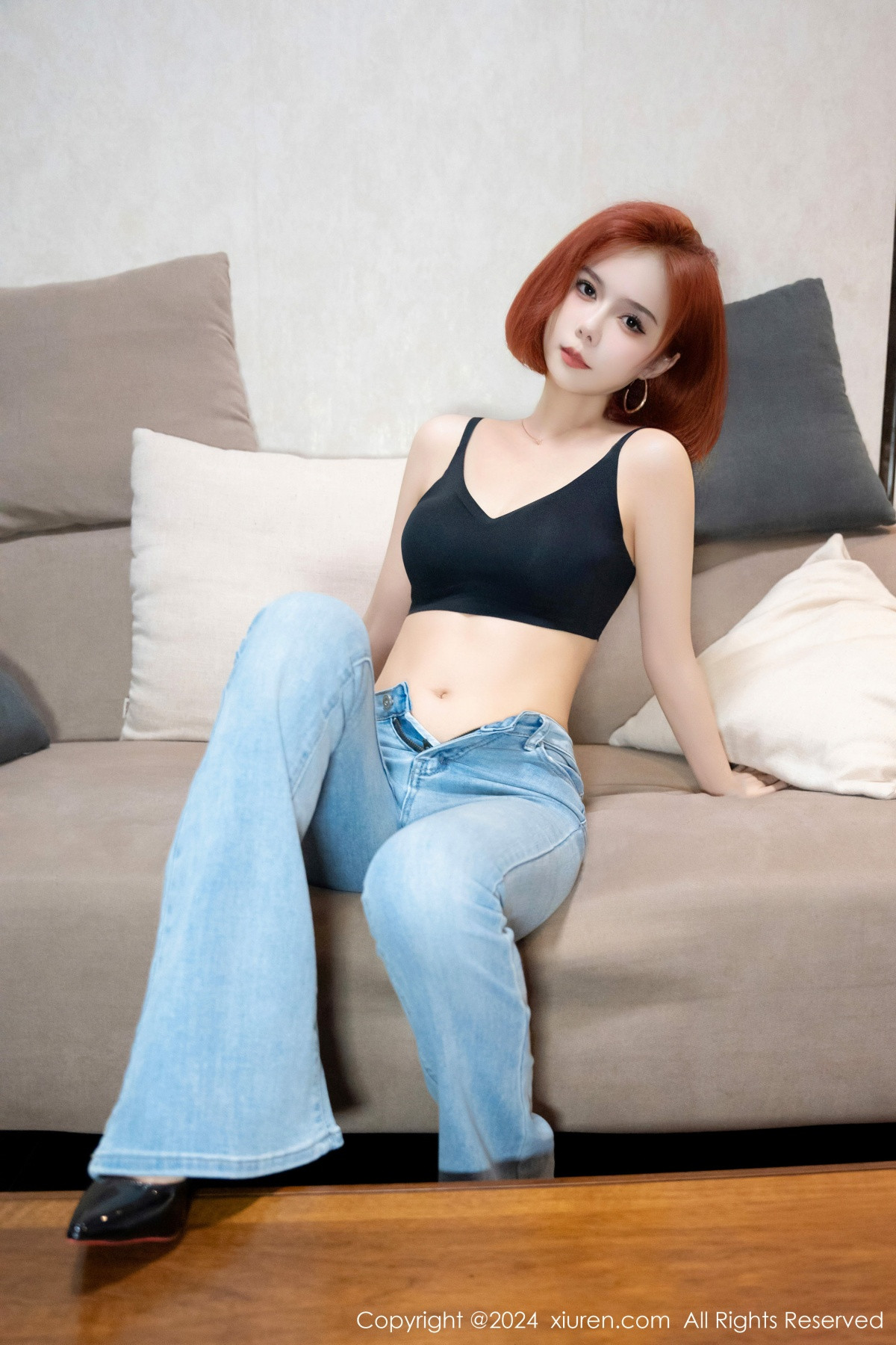 [秀人网] 2024.08.22 No.9050 白芷yy 牛仔裤美腿  第26张