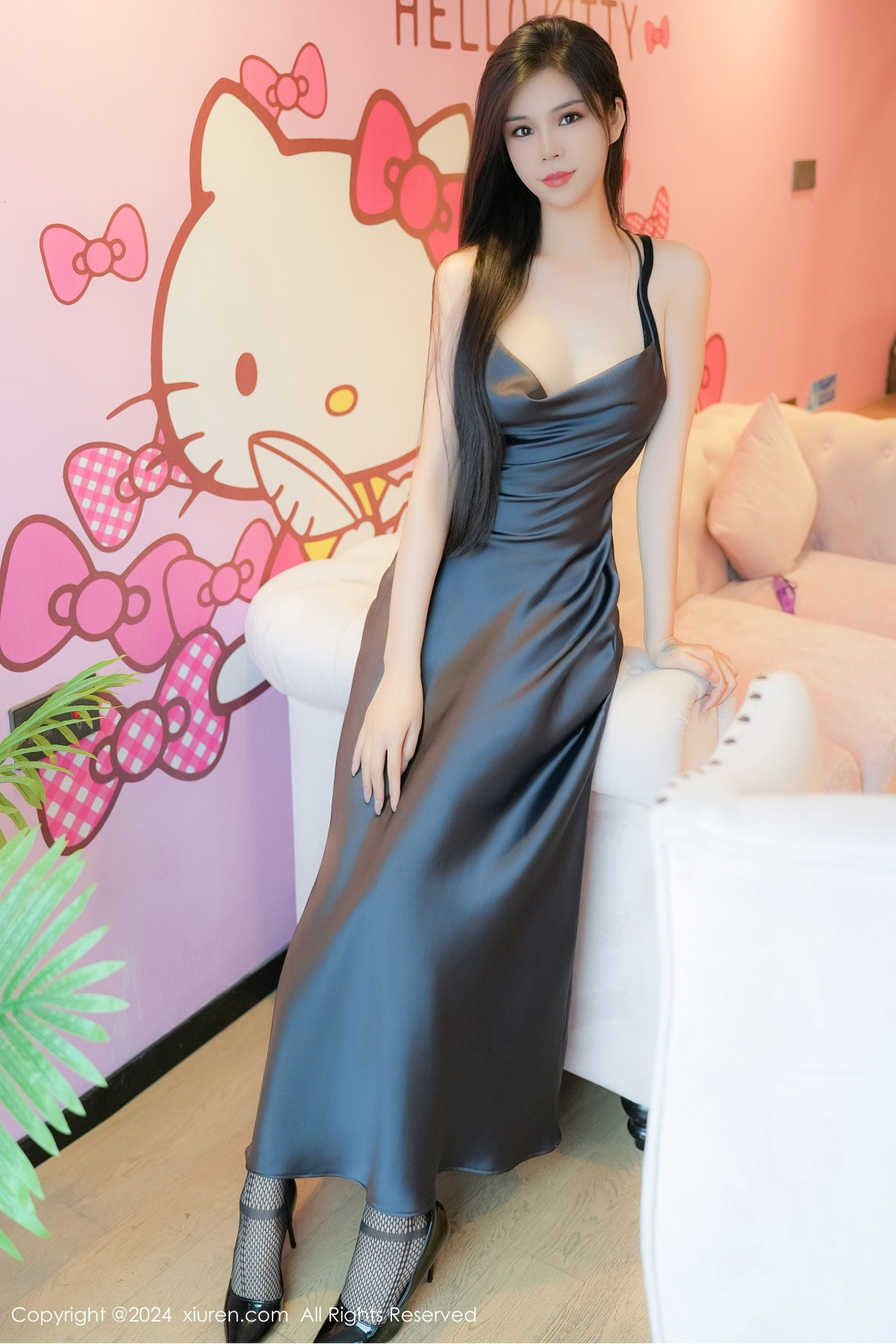 [秀人网] 2024.07.03 No.8795 雪糕CiCi 黑丝美腿  第9张