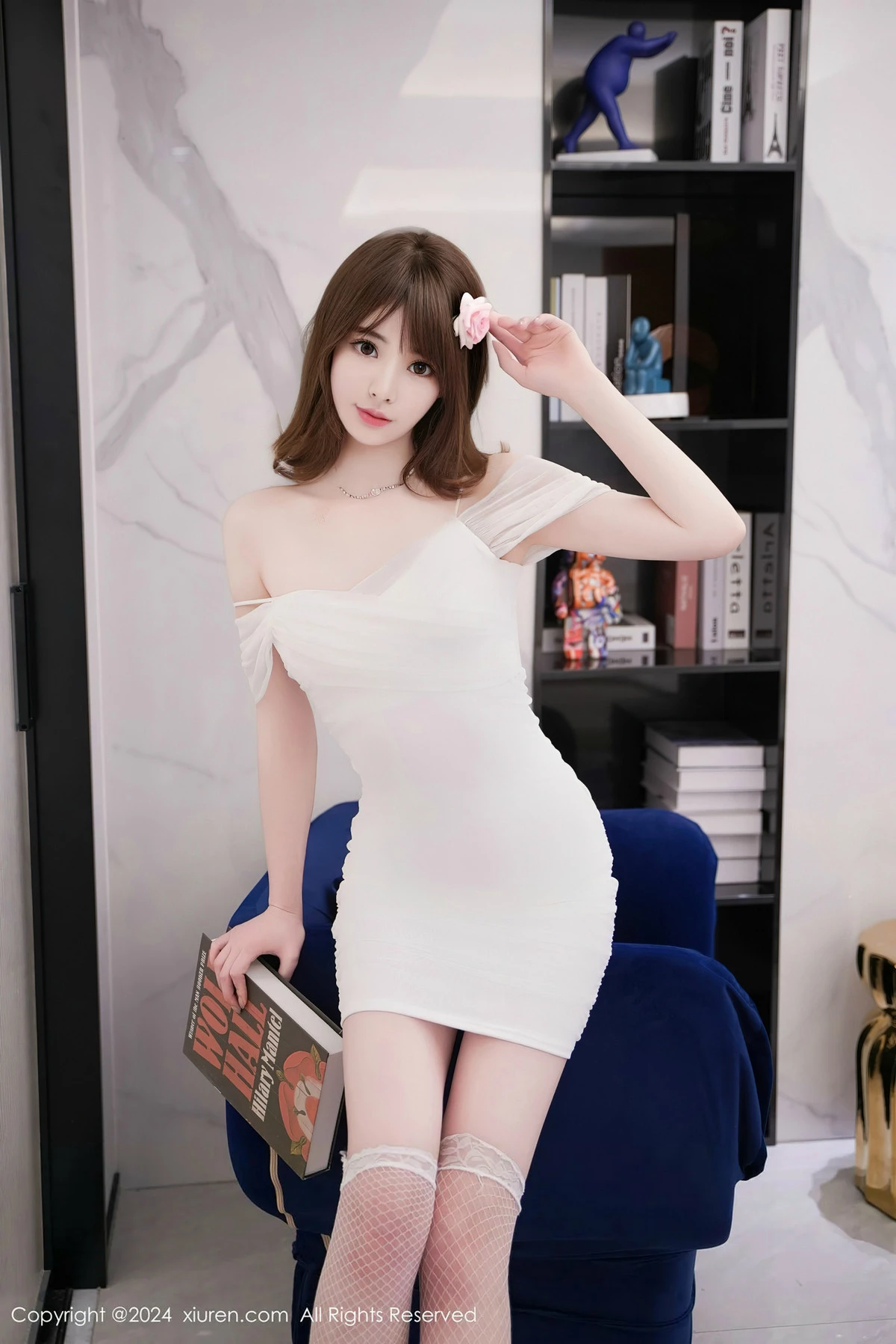 [秀人网] 2024.04.17 No.8407 梦灵儿Mini 丝袜美腿  第13张