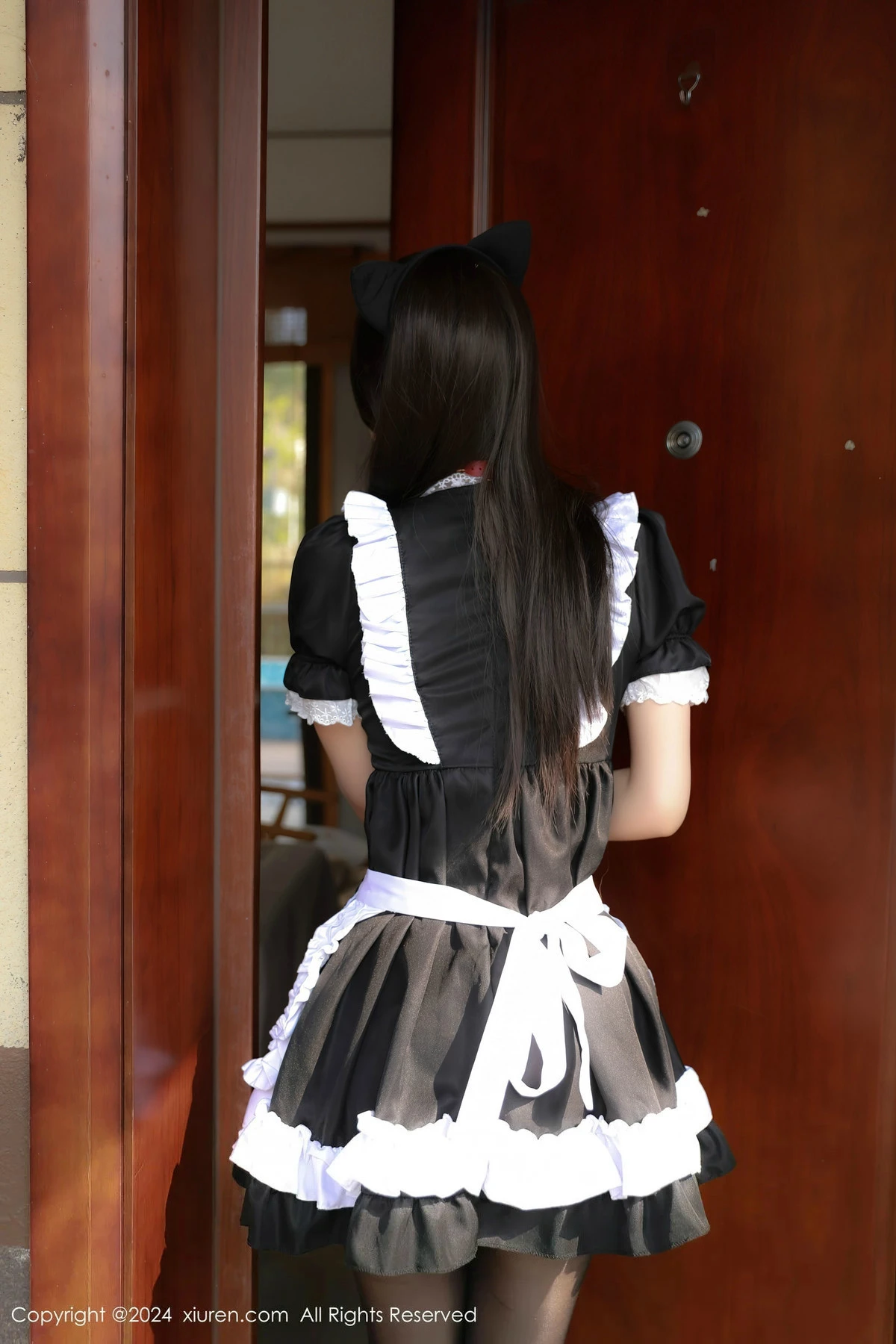 [秀人网] 2024.04.07 No.8351 桃妖夭 黑丝美腿  第33张