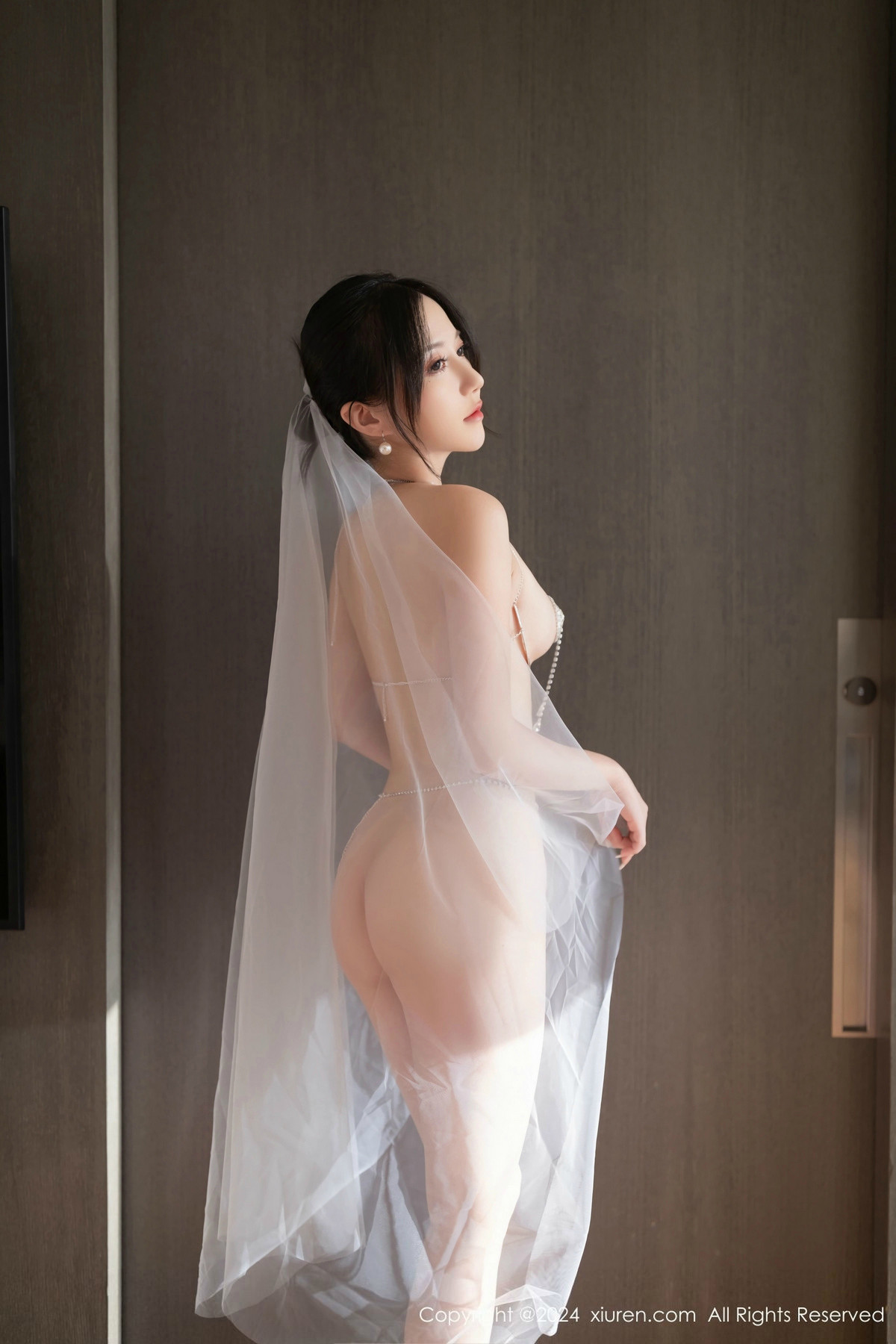 [秀人网] 2024.11.01 No.9387 鱼子酱Fish 丝袜美腿  第66张