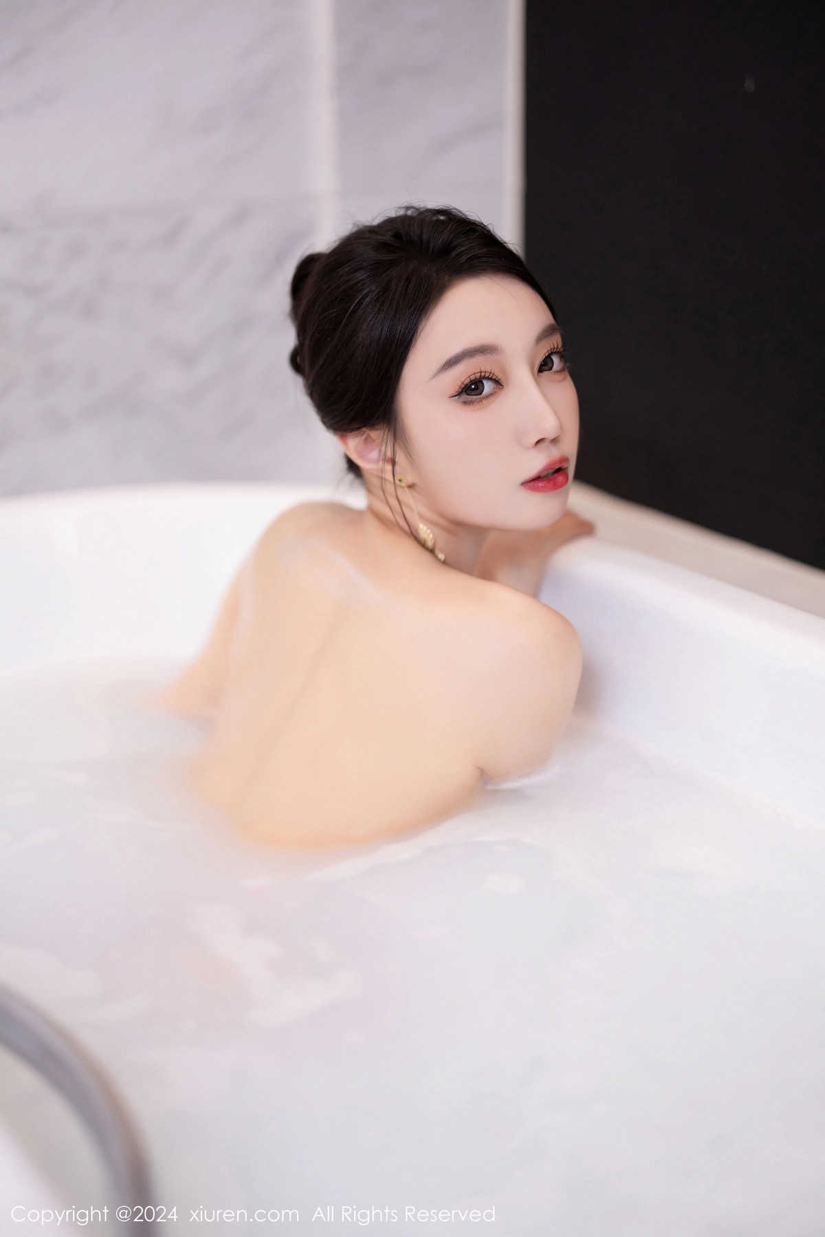 [秀人网] 2024.04.30 No.8480 玥儿玥 旗袍美腿  第49张