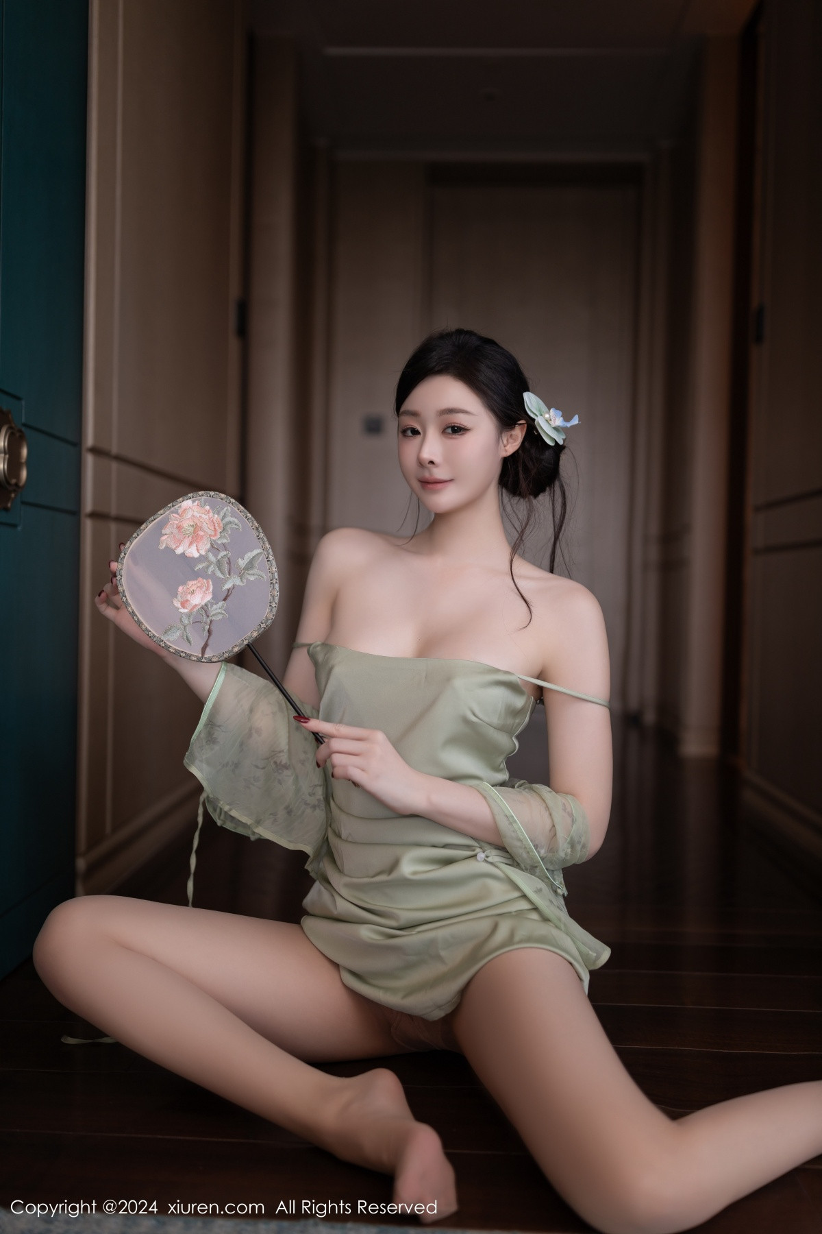 [秀人网] 2024.09.06 No.9124 小逗逗 丝袜美腿  第44张