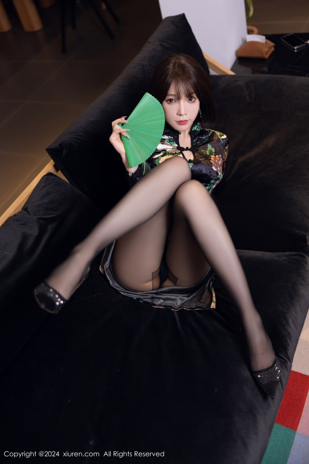 [秀人网] 2024.07.17 No.8876 徐莉芝Booty 黑丝美腿  第17张