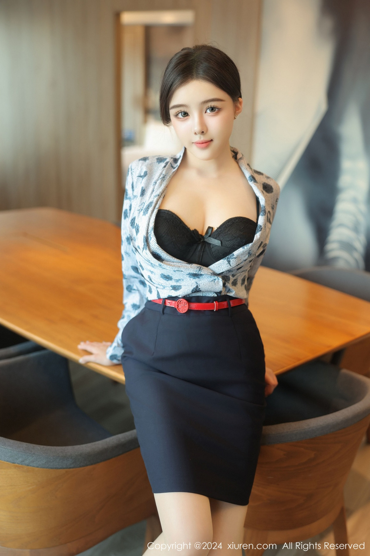 [秀人网] 2024.07.26 No.8919 袁圆 制服新人  第14张