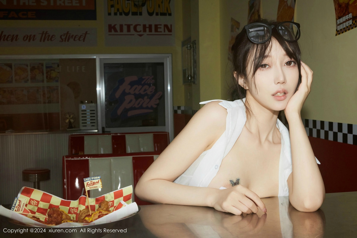 [秀人网] 2024.07.05 No.8811 玥儿玥er 黑丝美腿  第57张