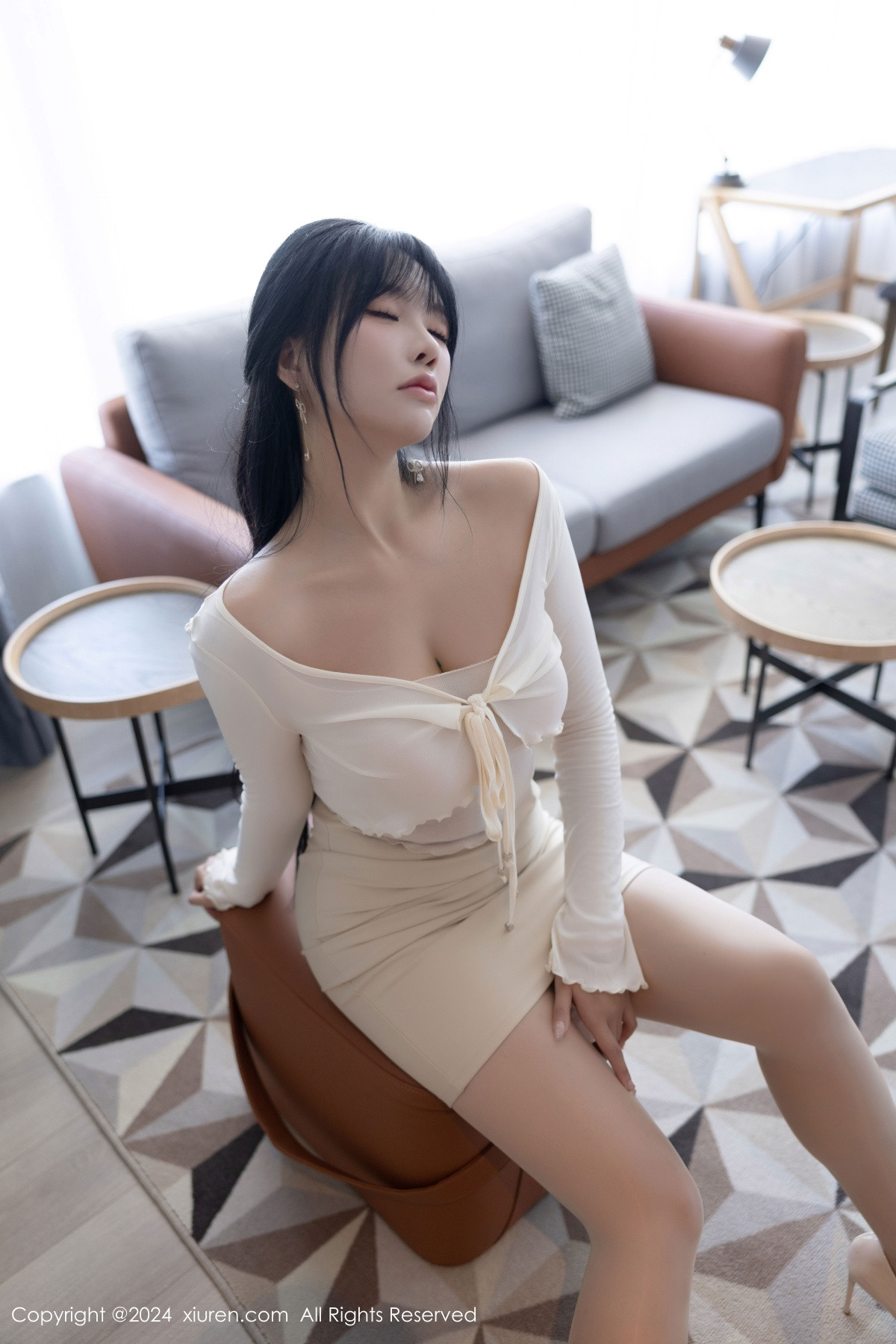 [秀人网] 2024.10.21 No.9320 娜比 美腿丝袜  第27张
