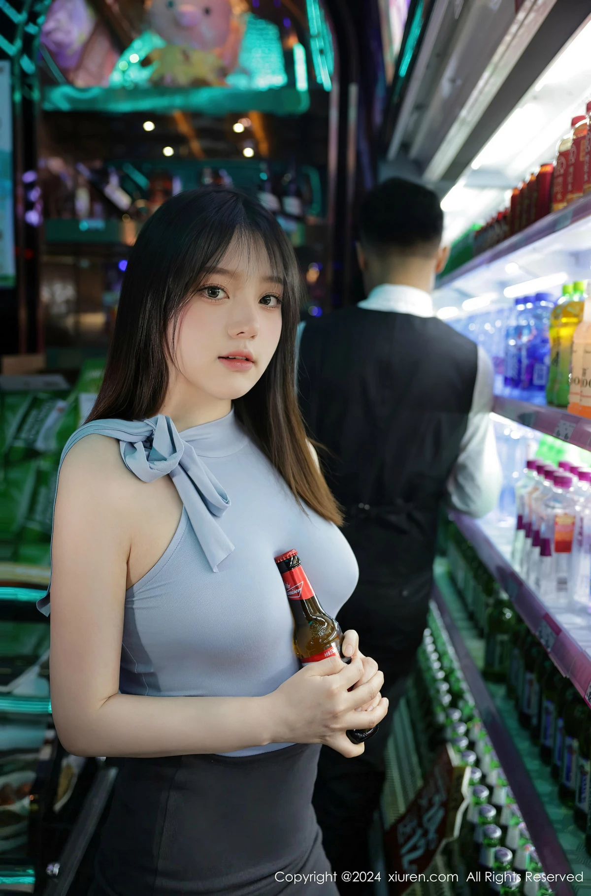 [秀人网] 2024.04.16 No.8402 豆瓣酱 美腿黑丝  第2张