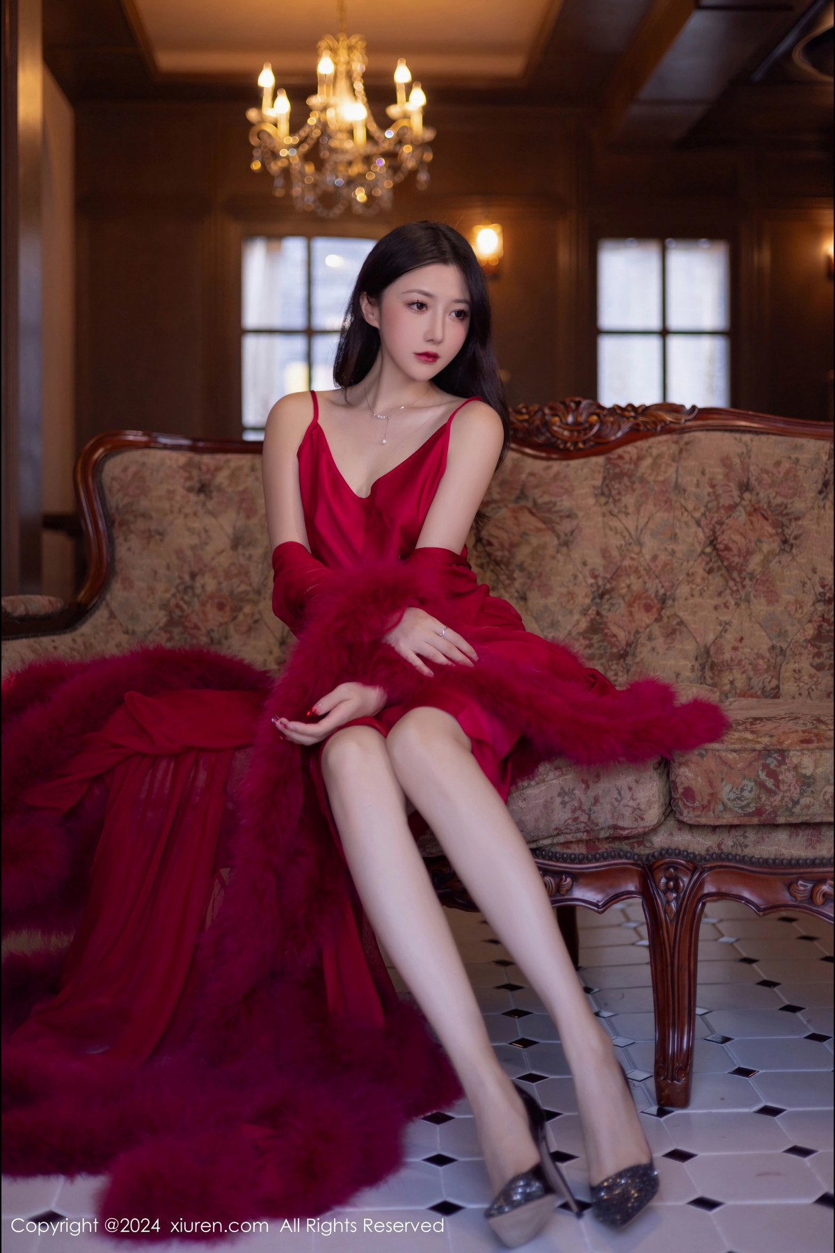 [秀人网] 2024.11.08 No.9422 鱼子酱Fish 美腿性感  第22张