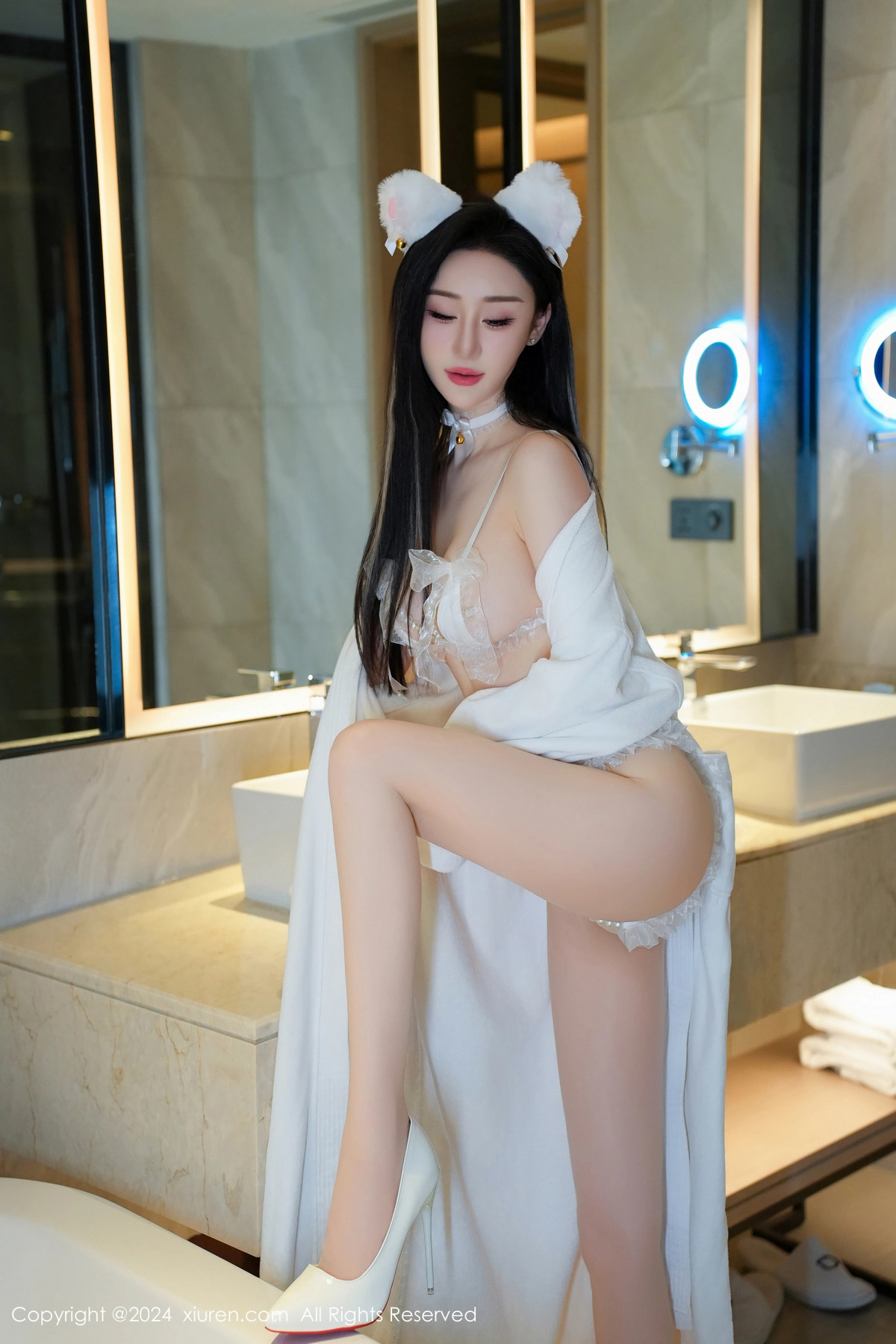 [秀人网] 2024.06.11 No.8679 田兮白 丝袜美腿  第86张
