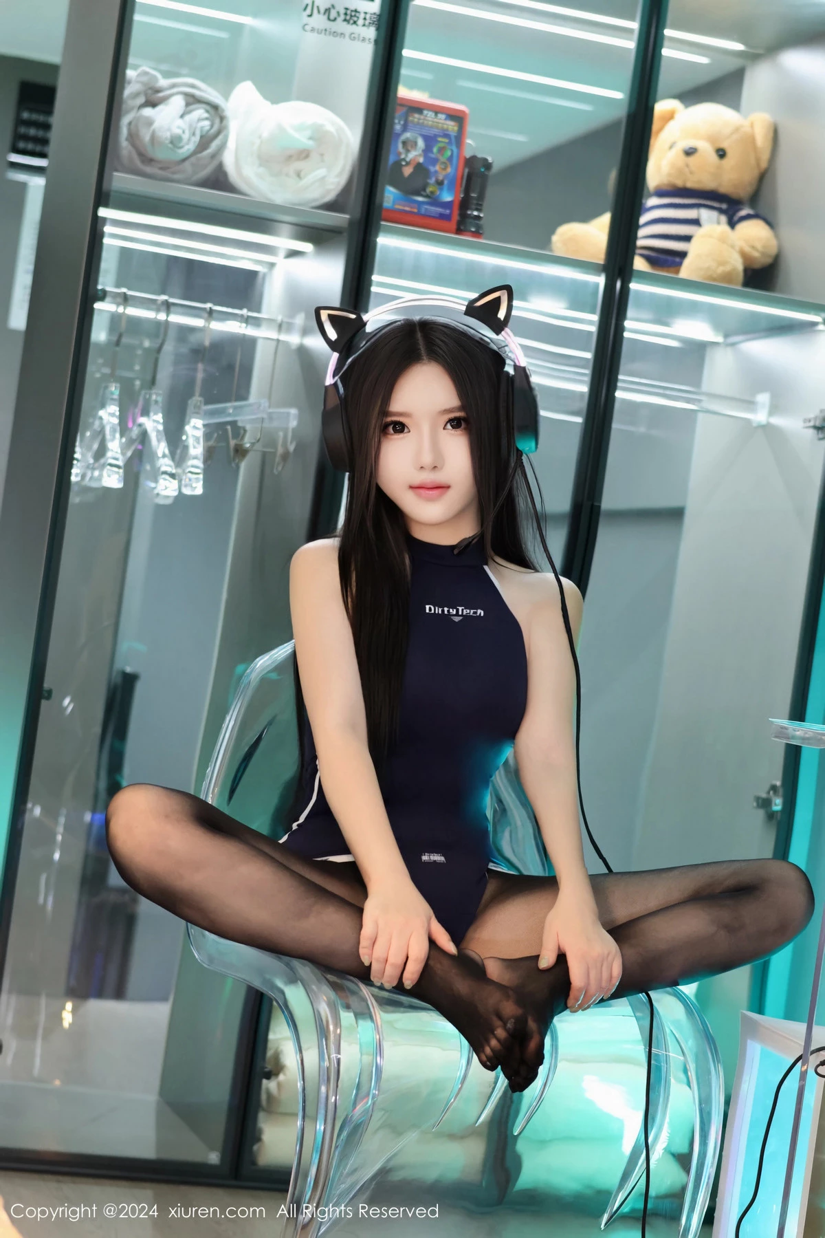 [秀人网] 2024.04.22 No.8432 小薯条nienie 美腿黑丝  第64张