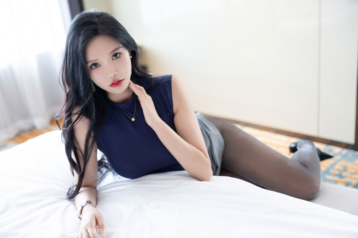 [秀人网] 2024.08.29 No.9082 娜比 美腿黑丝  第50张