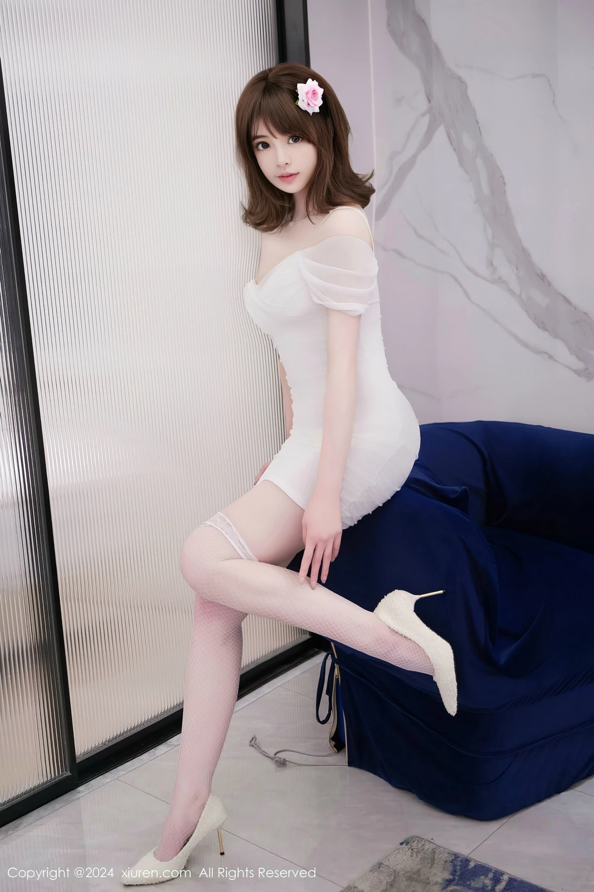 [秀人网] 2024.04.17 No.8407 梦灵儿Mini 丝袜美腿  第51张