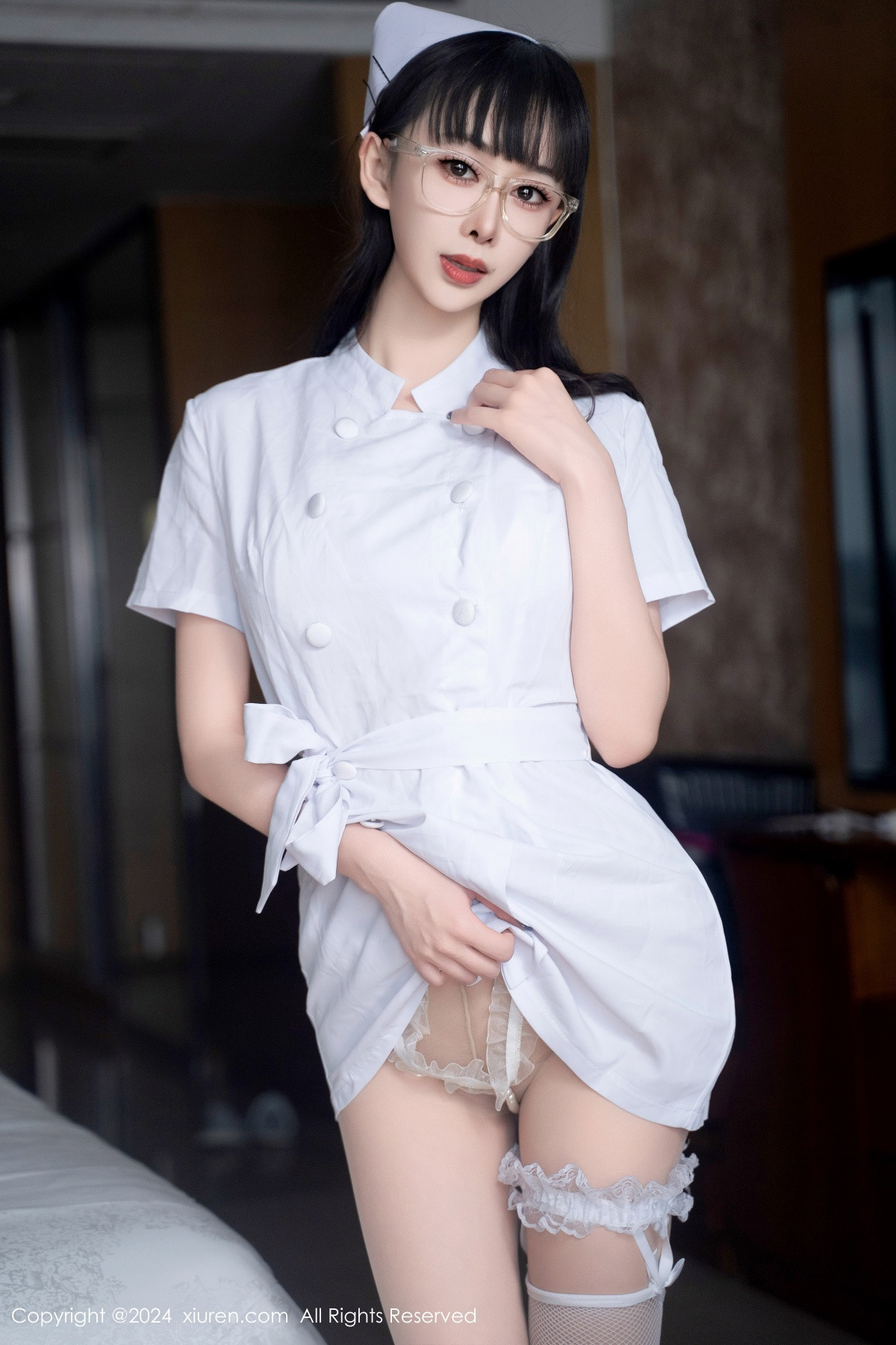 [秀人网] 2024.08.28 No.9077 宝宝甜 美腿丝袜  第9张