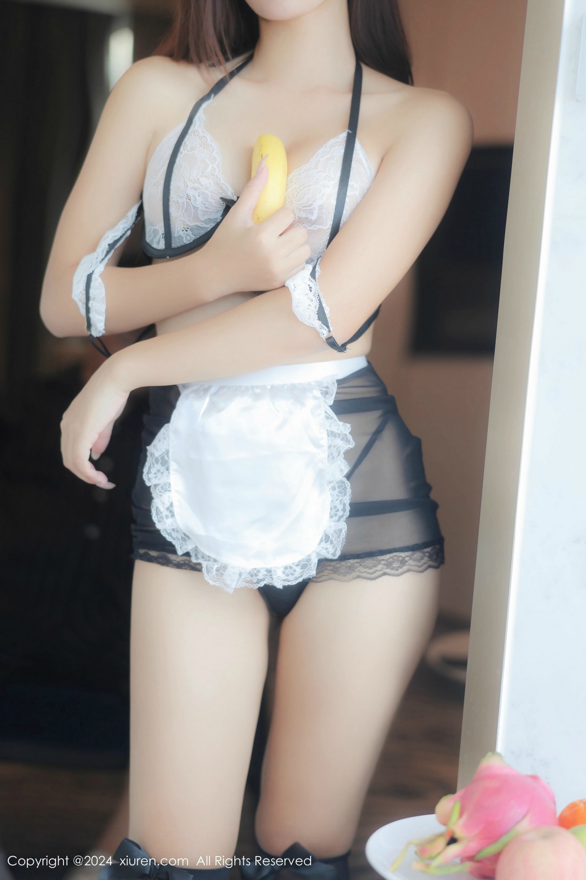 [秀人网] 2024.11.13 No.9439 余虞酱 黑丝美腿  第15张