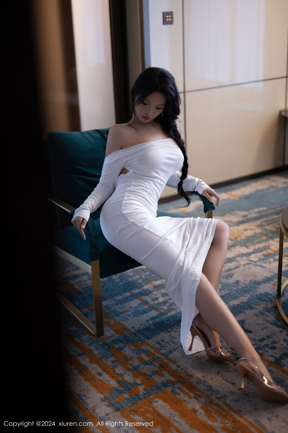 [秀人网] 2024.09.05 No.9115 娜比 黑丝美腿  第32张